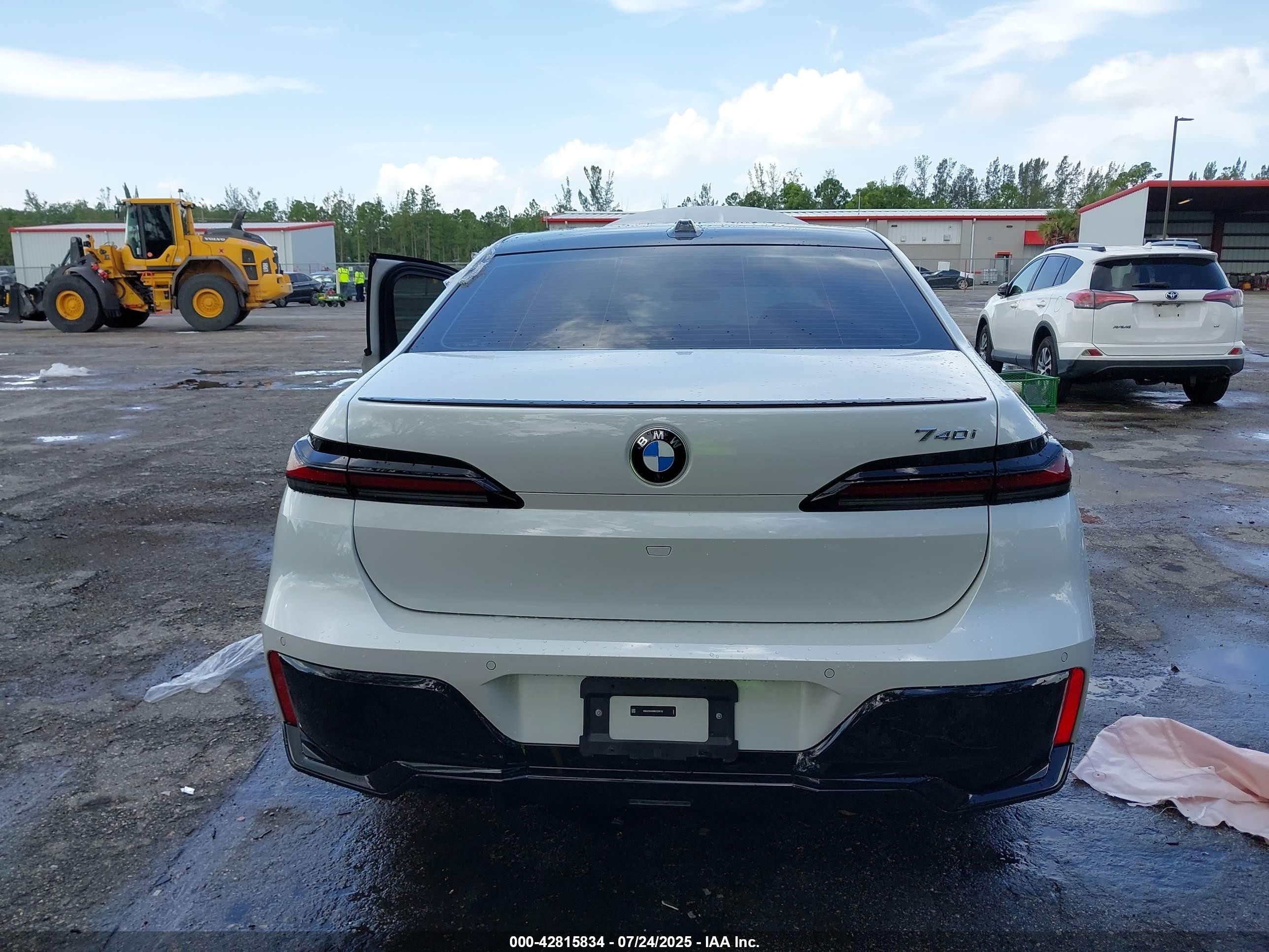 2024 Bmw 740 I White vin: WBA23EH09RCS39735