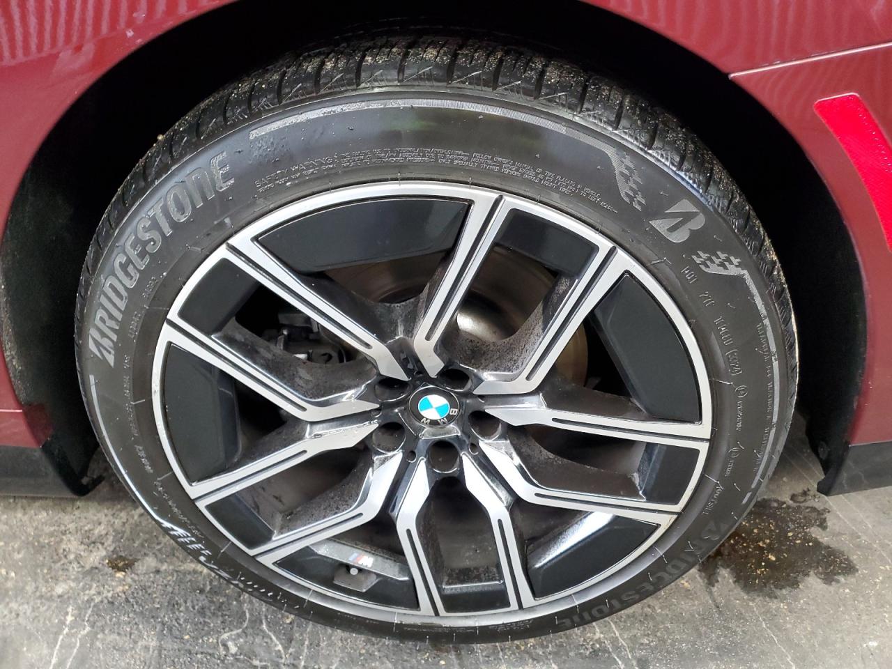 2025 Bmw 740 I Red vin: WBA23EH09SCU48950 Damage: Left Rear Wheel, Curb Rash, 1 to 2 inches