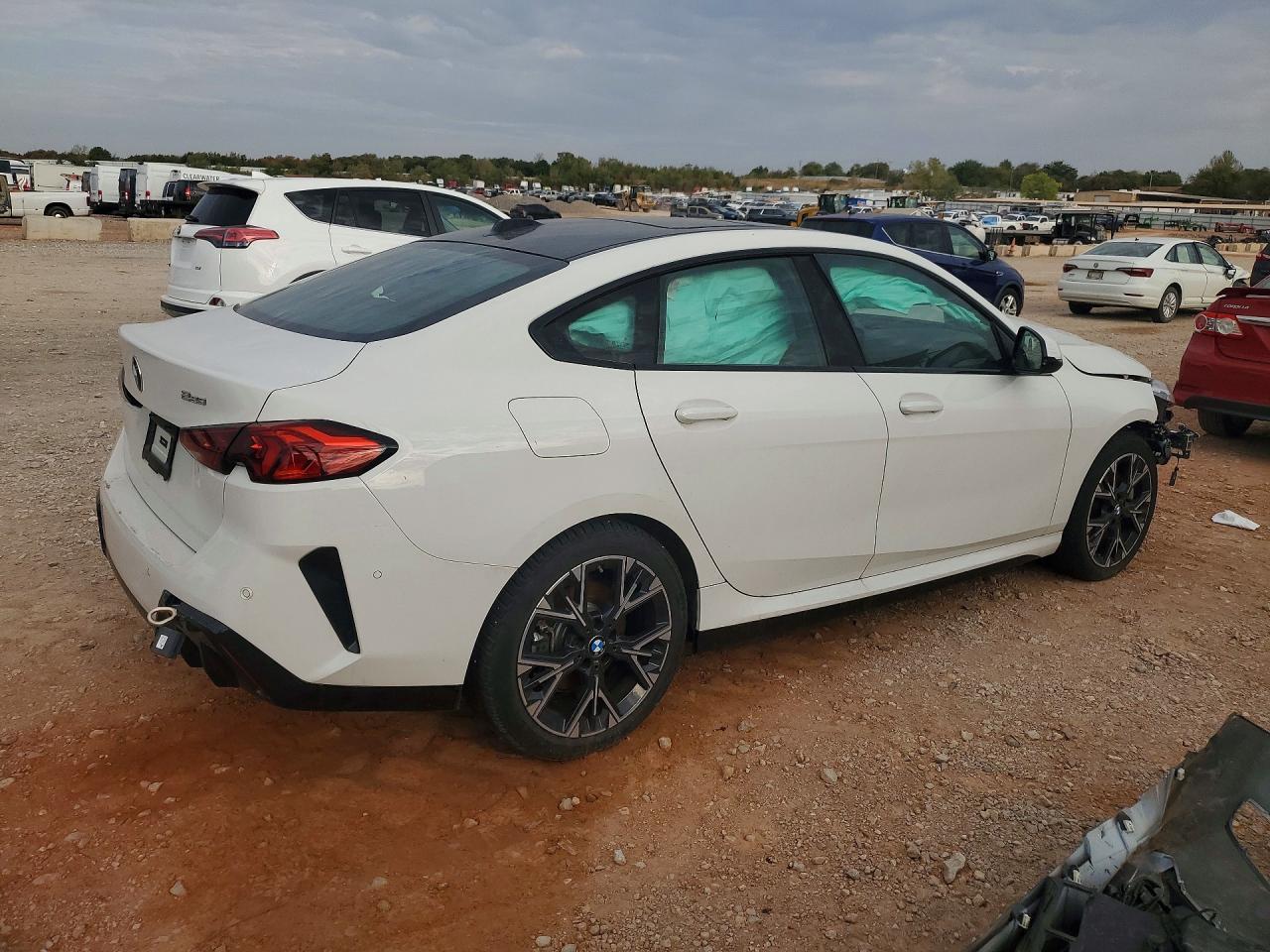 2025 Bmw 228xi White vin: WBA23GG05S7S56169