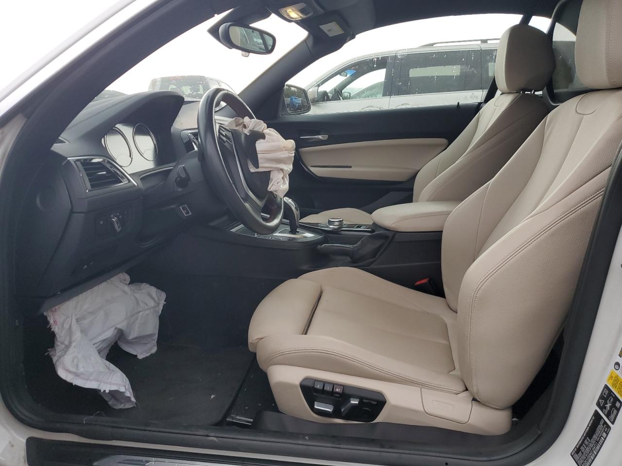 2021 Bmw 230xi    White vin: WBA2K1C02M7J54711
