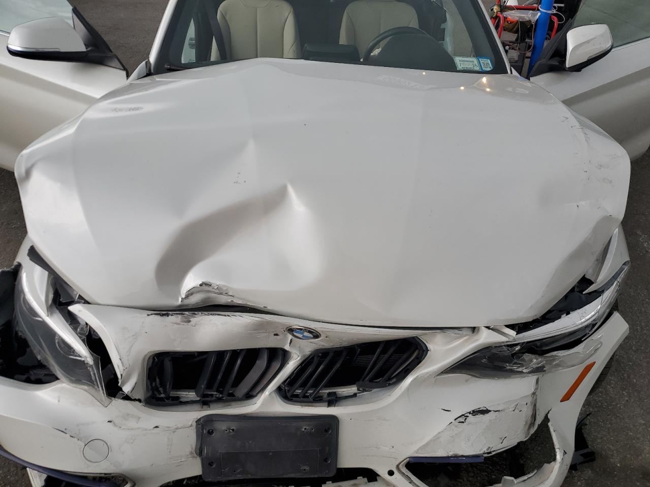 2021 Bmw 230xi    White vin: WBA2K1C02M7J54711