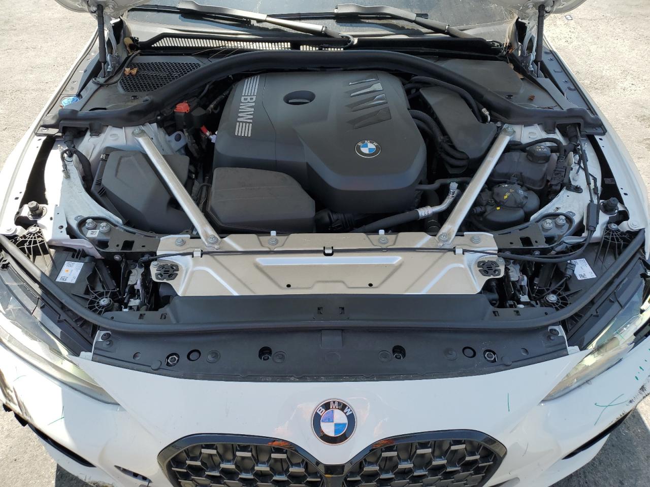2025 Bmw 430i    White vin: WBA33DB07SCS09145