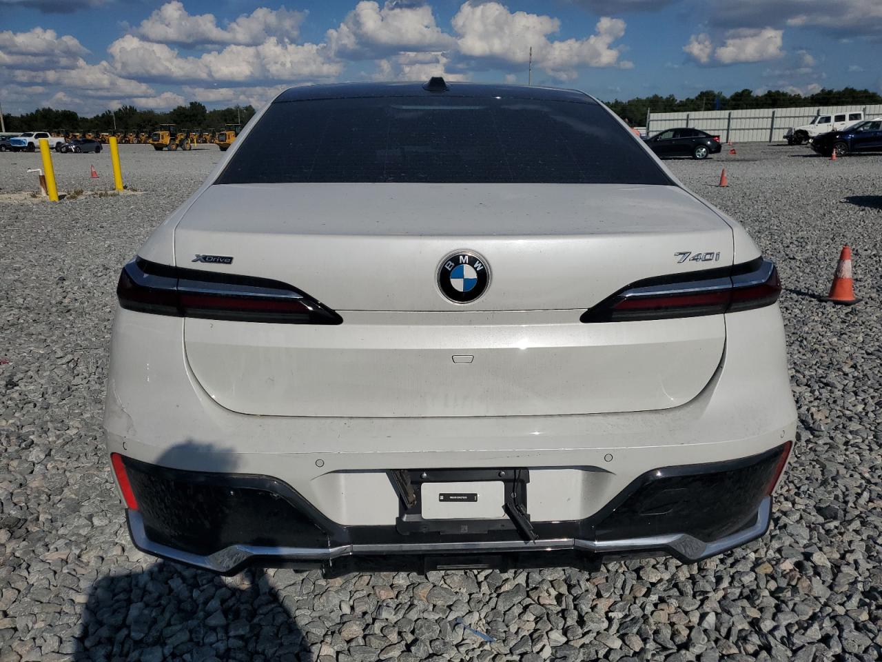 2024 Bmw 740 Xi White vin: WBA33EH02RCS76226