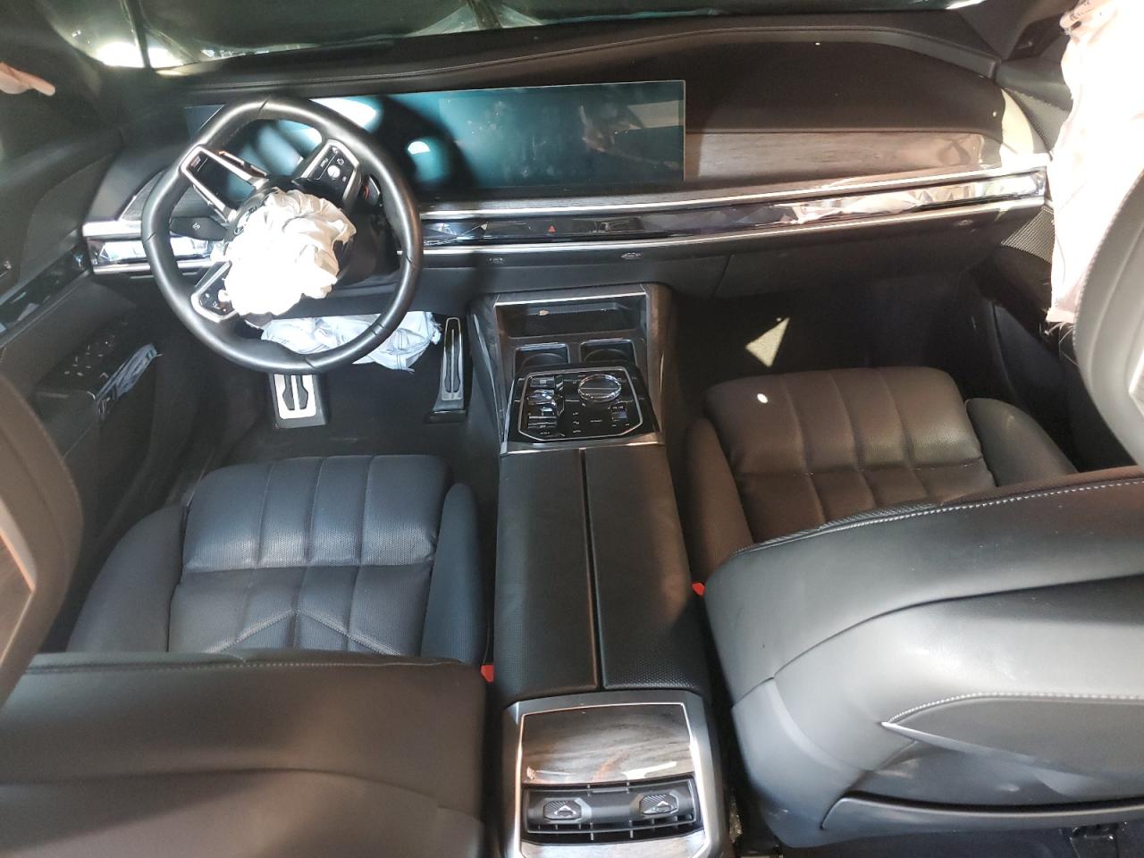 2024 Bmw 740 Xi White vin: WBA33EH02RCS76226