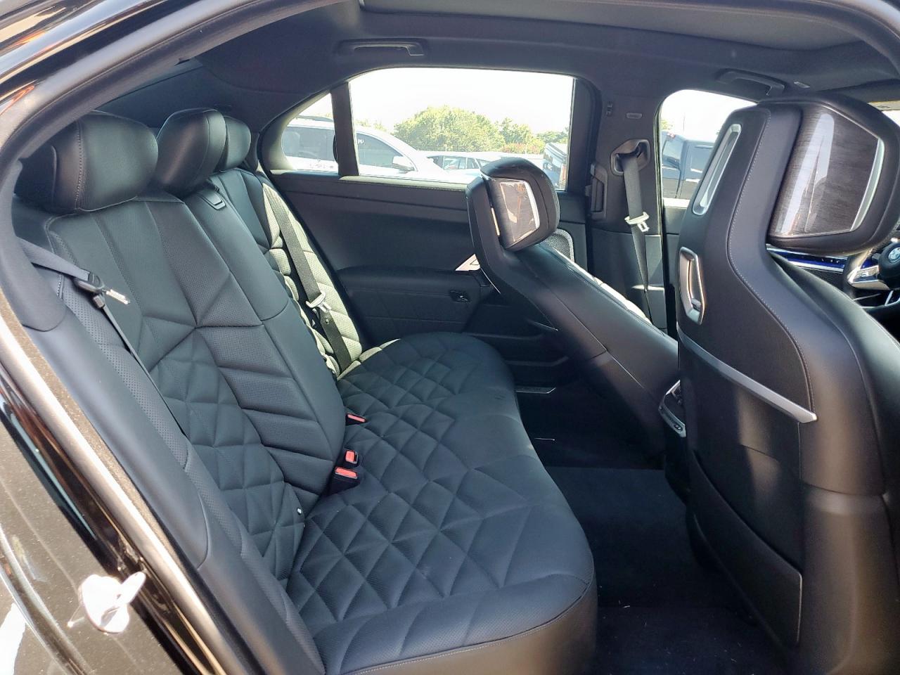2024 Bmw 740 Xi Black vin: WBA33EH04RCR17456