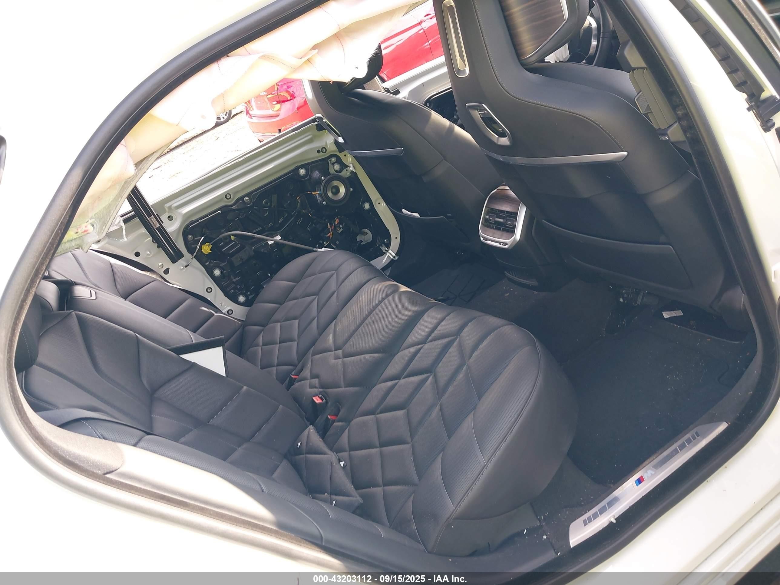 2025 Bmw 760 I Xdrive White vin: WBA33EJ01SCU74098