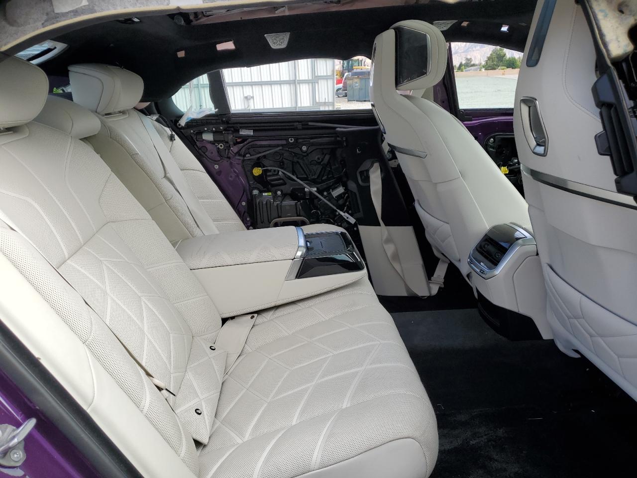 2024 Bmw 760 Xi Purple vin: WBA33EJ04RCR42772