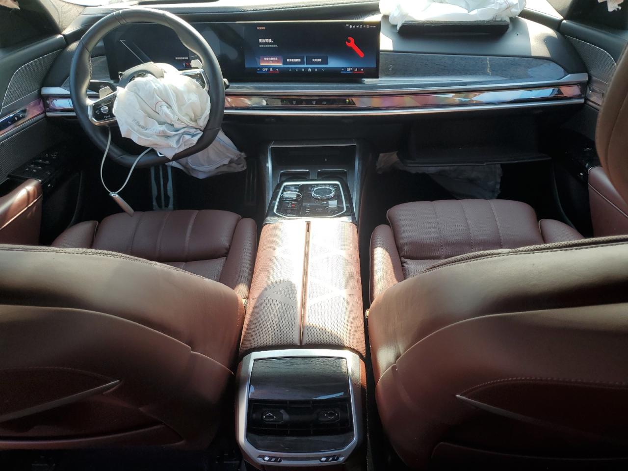 2024 Bmw 760 Xi White vin: WBA33EJ05RCR10400