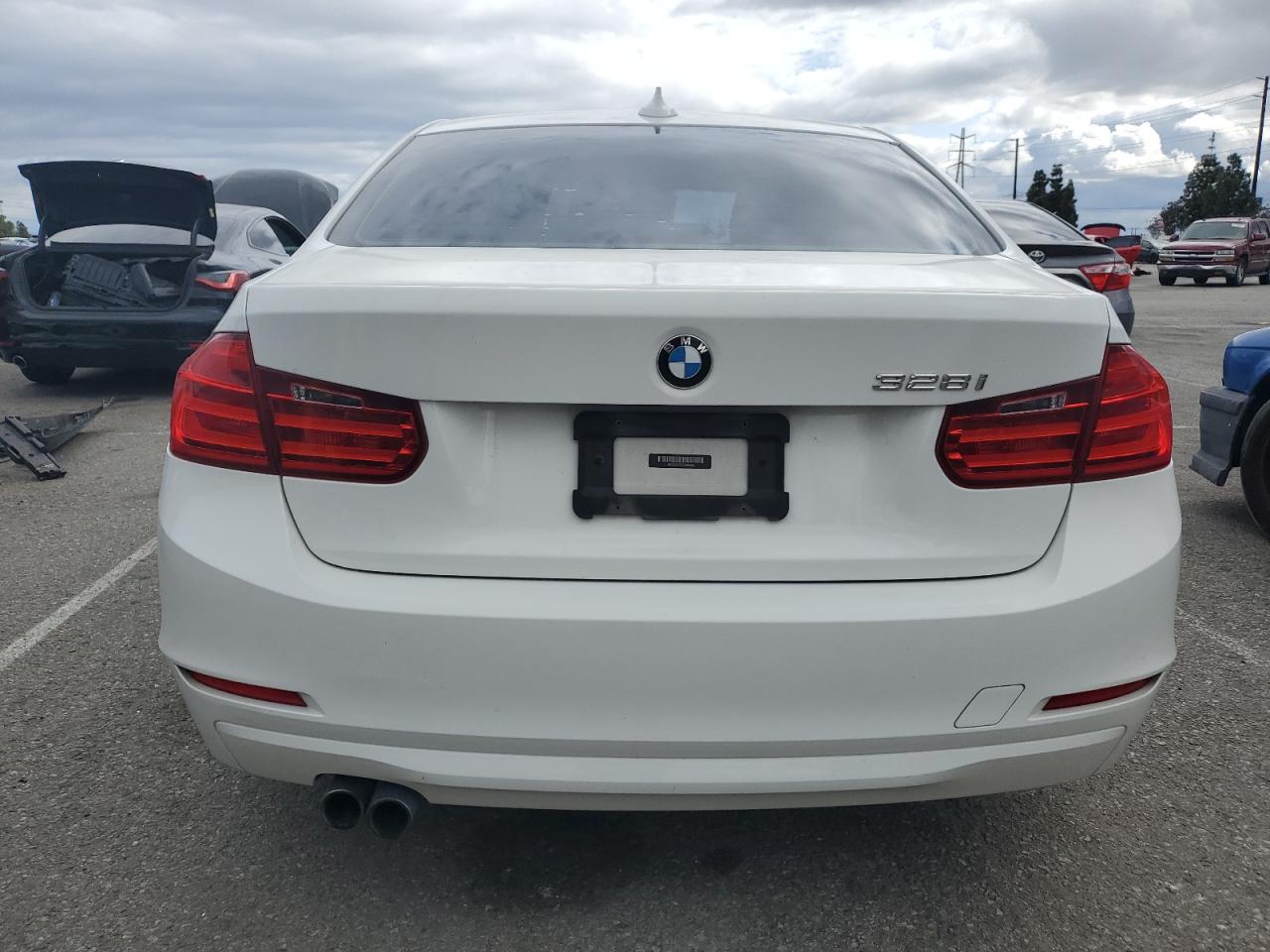 2014 Bmw 328 I White vin: WBA3A5C50EF604969