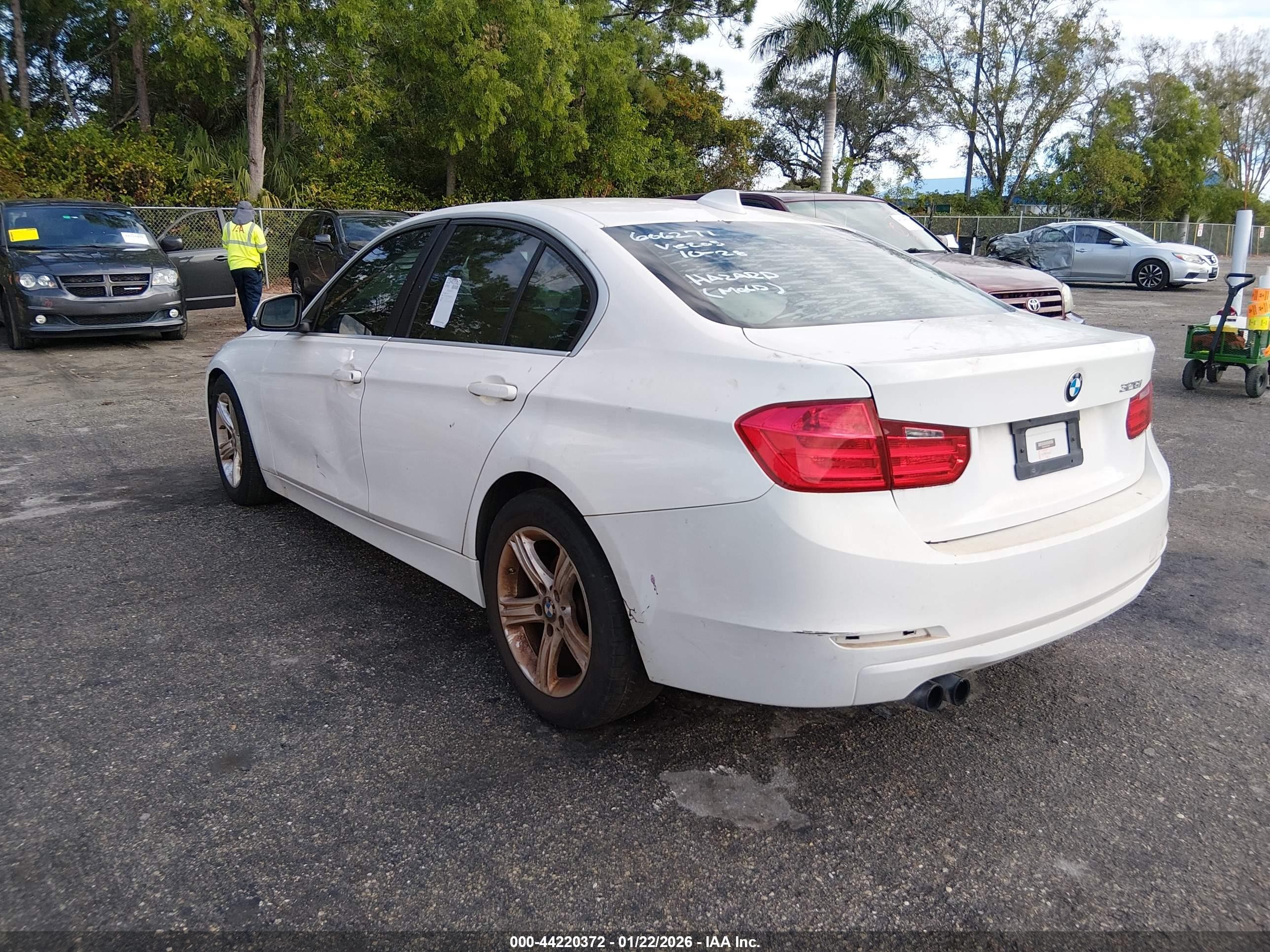 2015 Bmw 328i   White vin: WBA3A5C50FF606271
