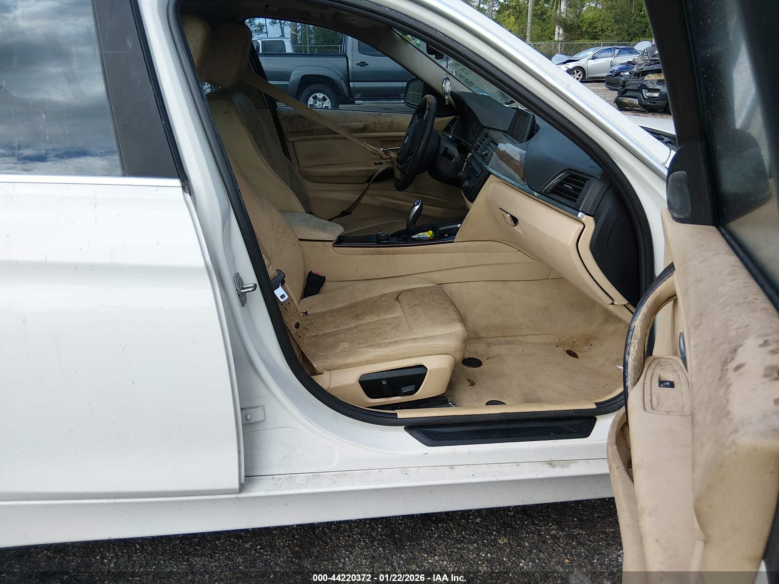 2015 Bmw 328i   White vin: WBA3A5C50FF606271