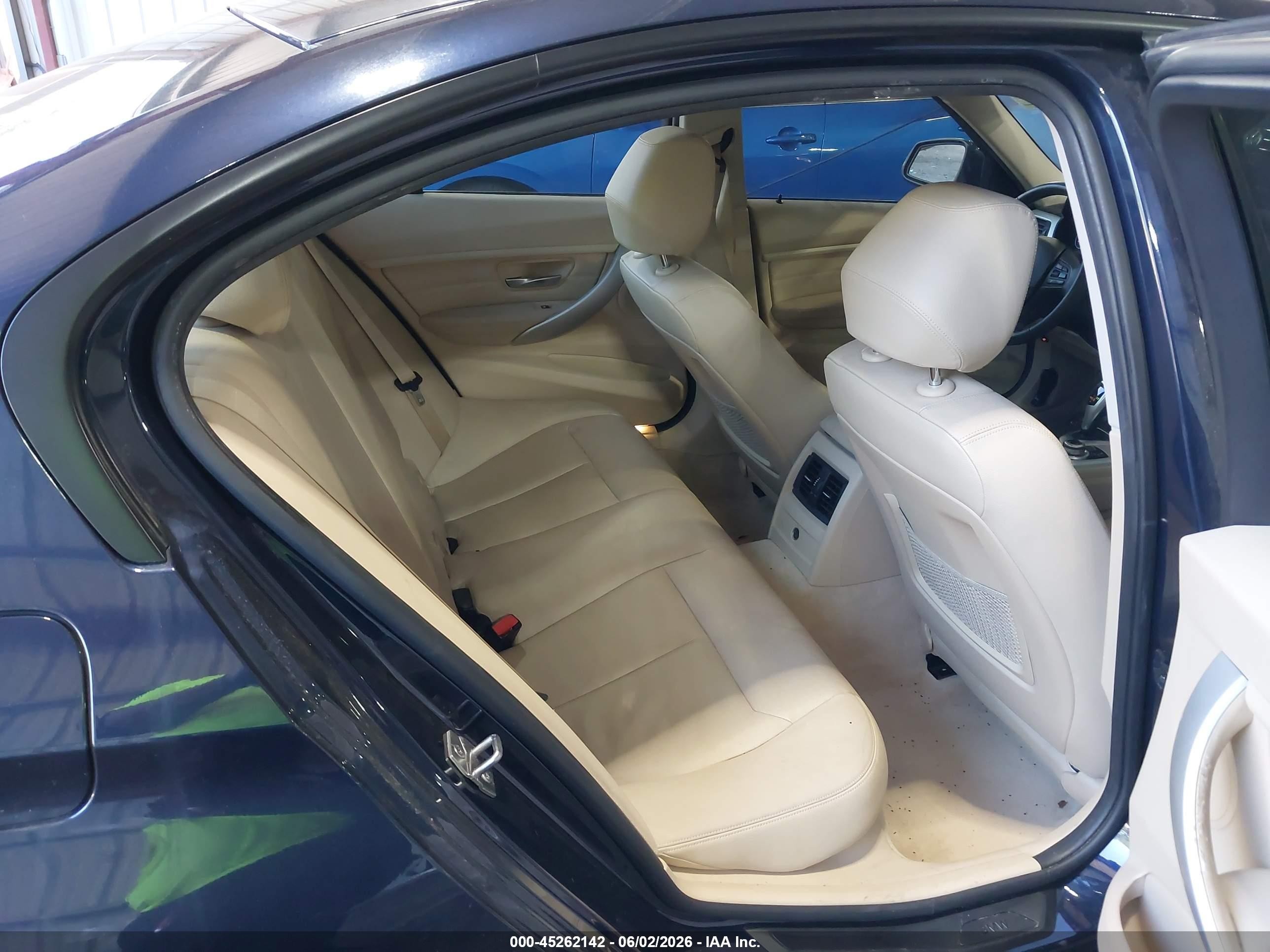 2013 Bmw 328i   Blue vin: WBA3A5C51DF352714