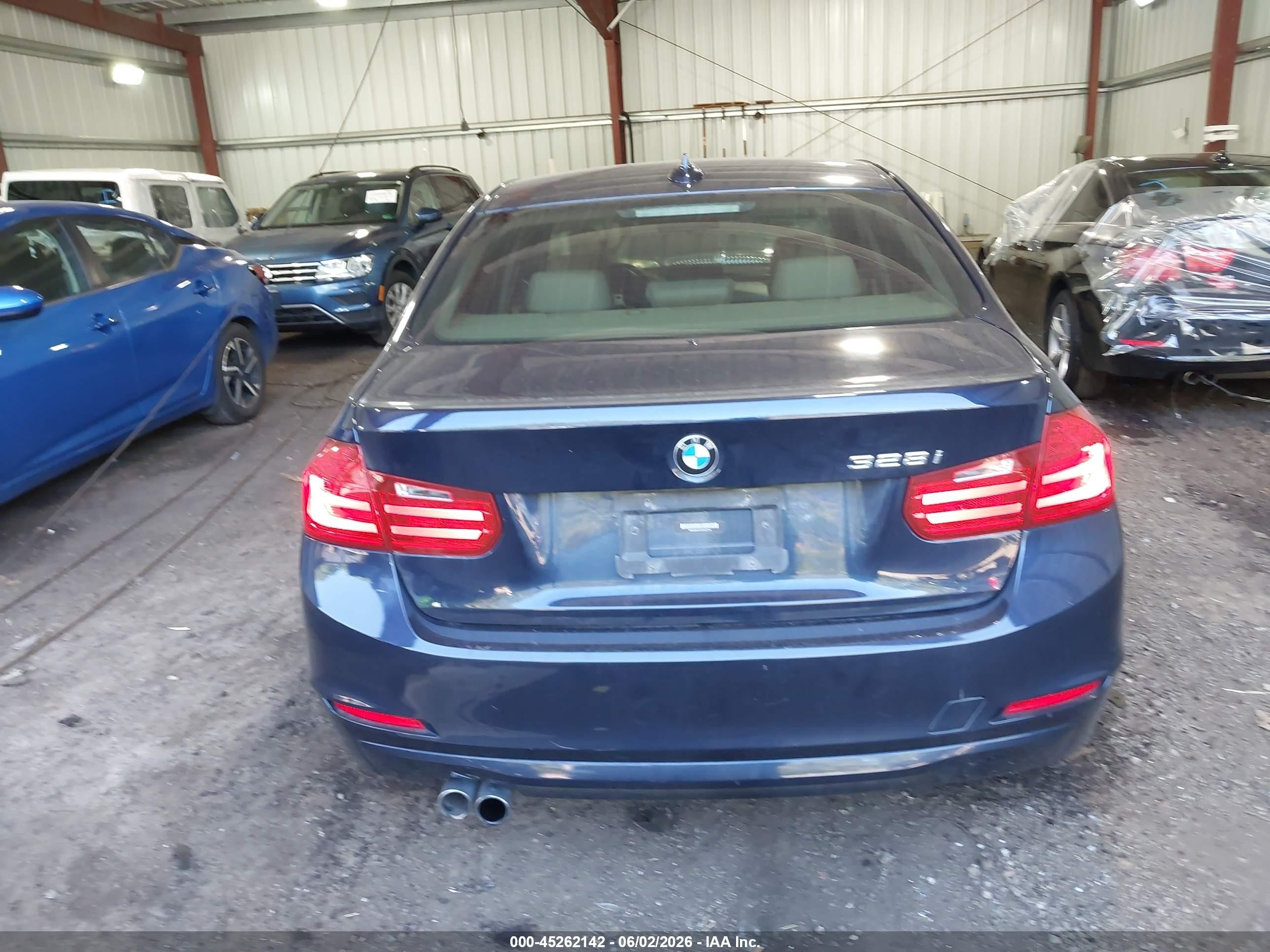 2013 Bmw 328i   Blue vin: WBA3A5C51DF352714