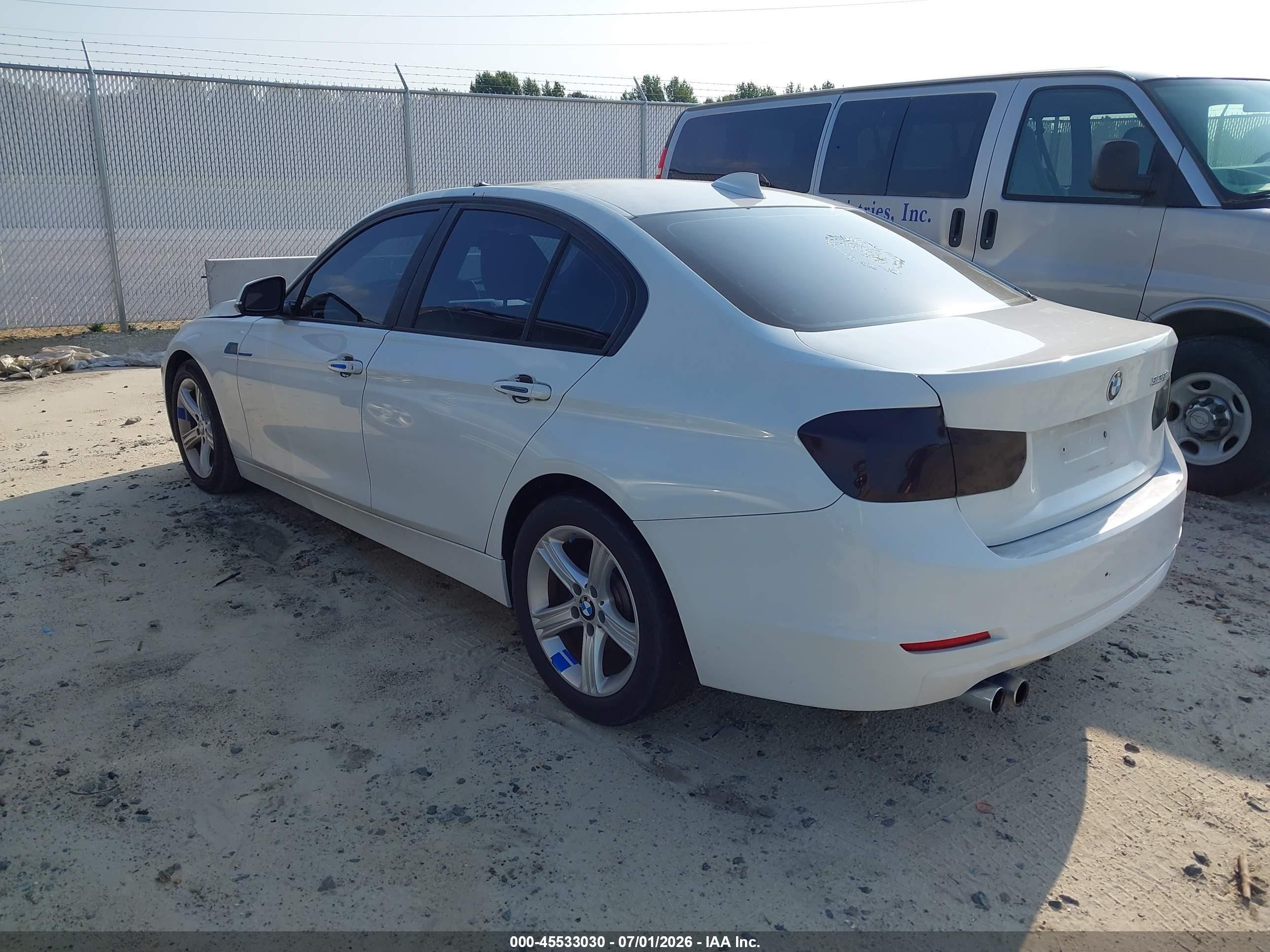 2013 Bmw 328i   White vin: WBA3A5C51DF600394