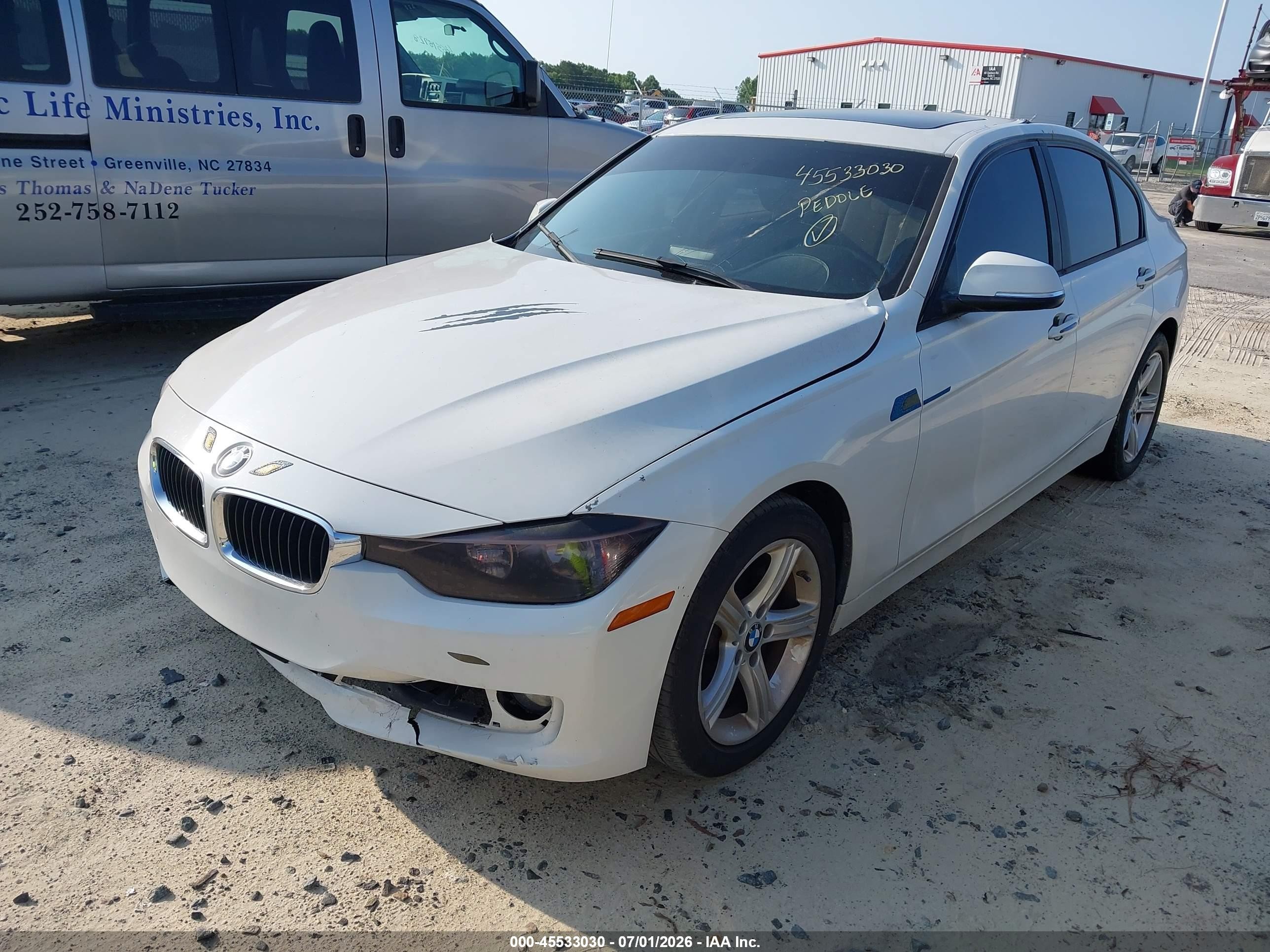 2013 Bmw 328i   White vin: WBA3A5C51DF600394