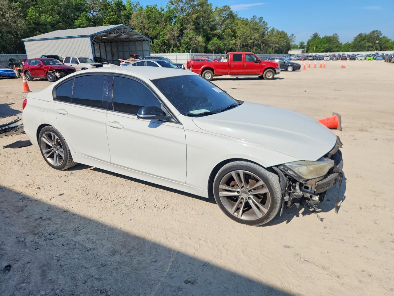 2015 Bmw 328 I Белый vin: WBA3A5C51FF609549