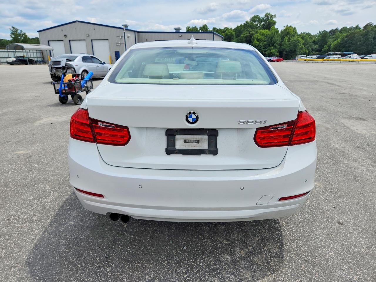 2015 Bmw 328 I White vin: WBA3A5C51FF610166