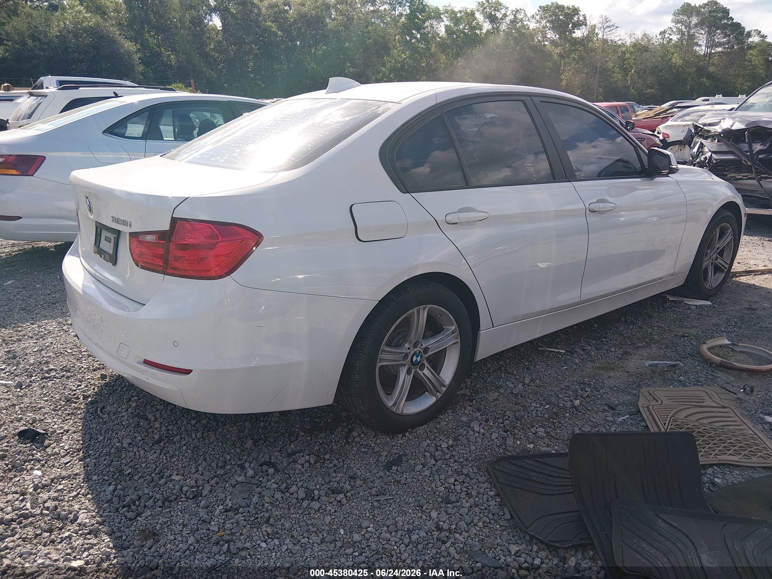 2015 Bmw 328i   White vin: WBA3A5C51FF610877