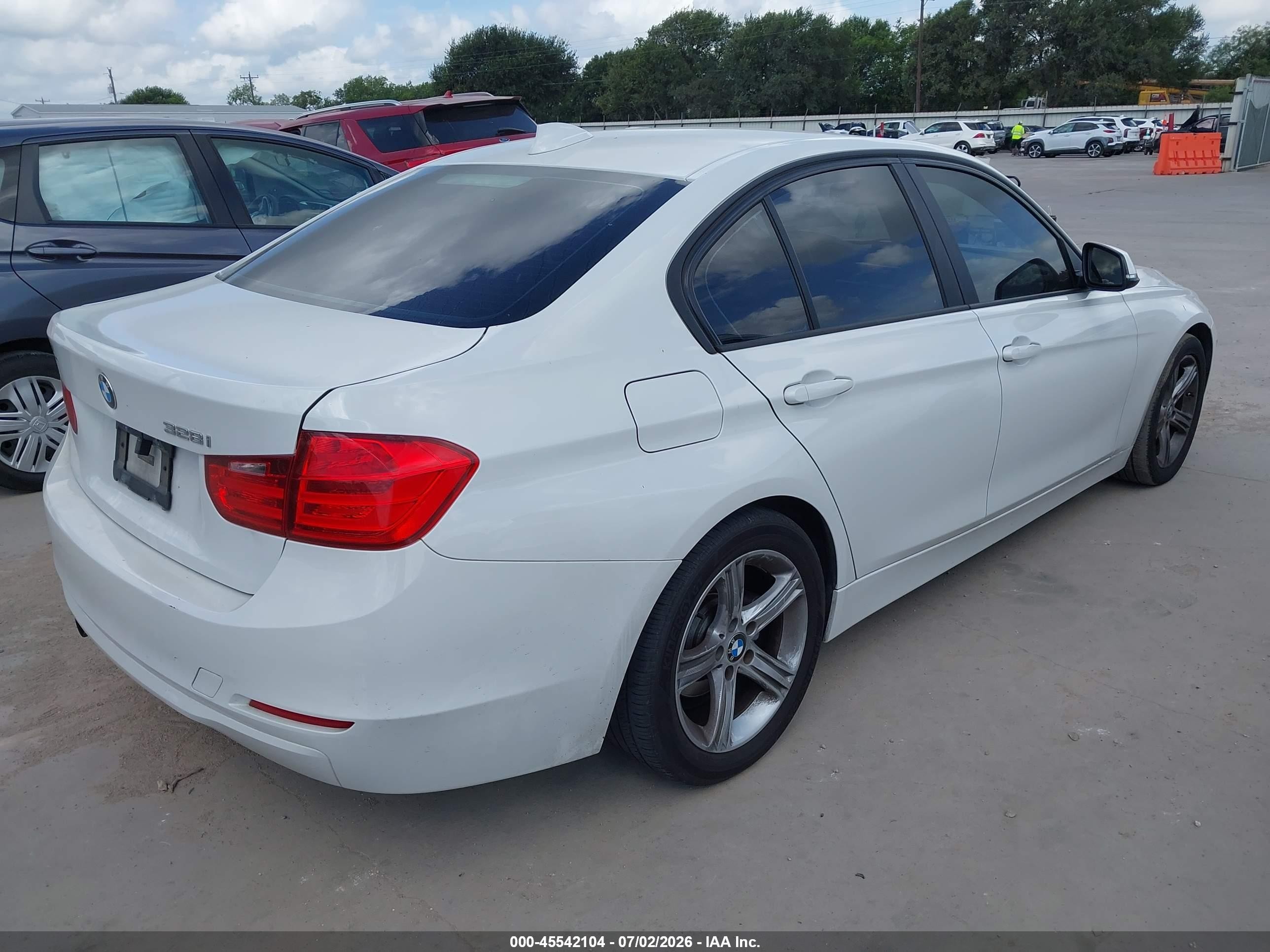 2015 Bmw 328i   White vin: WBA3A5C51FP605415