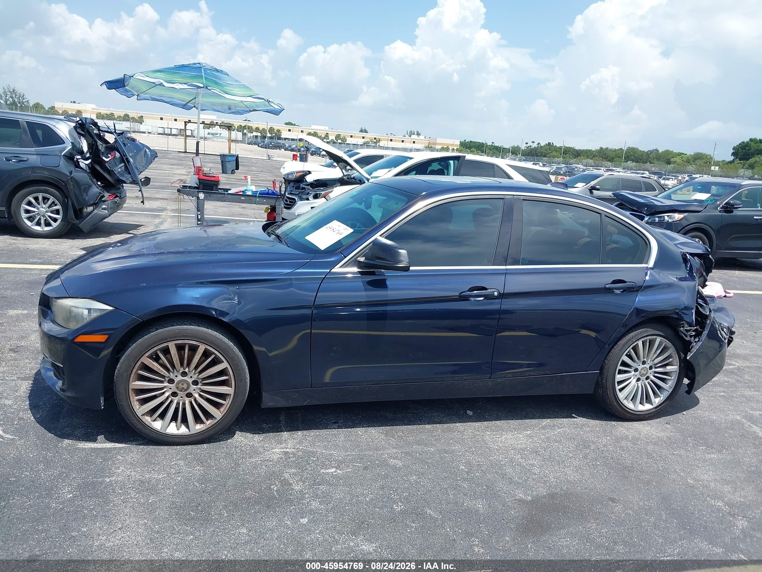 2012 Bmw 328i   Blue vin: WBA3A5C52CF347424