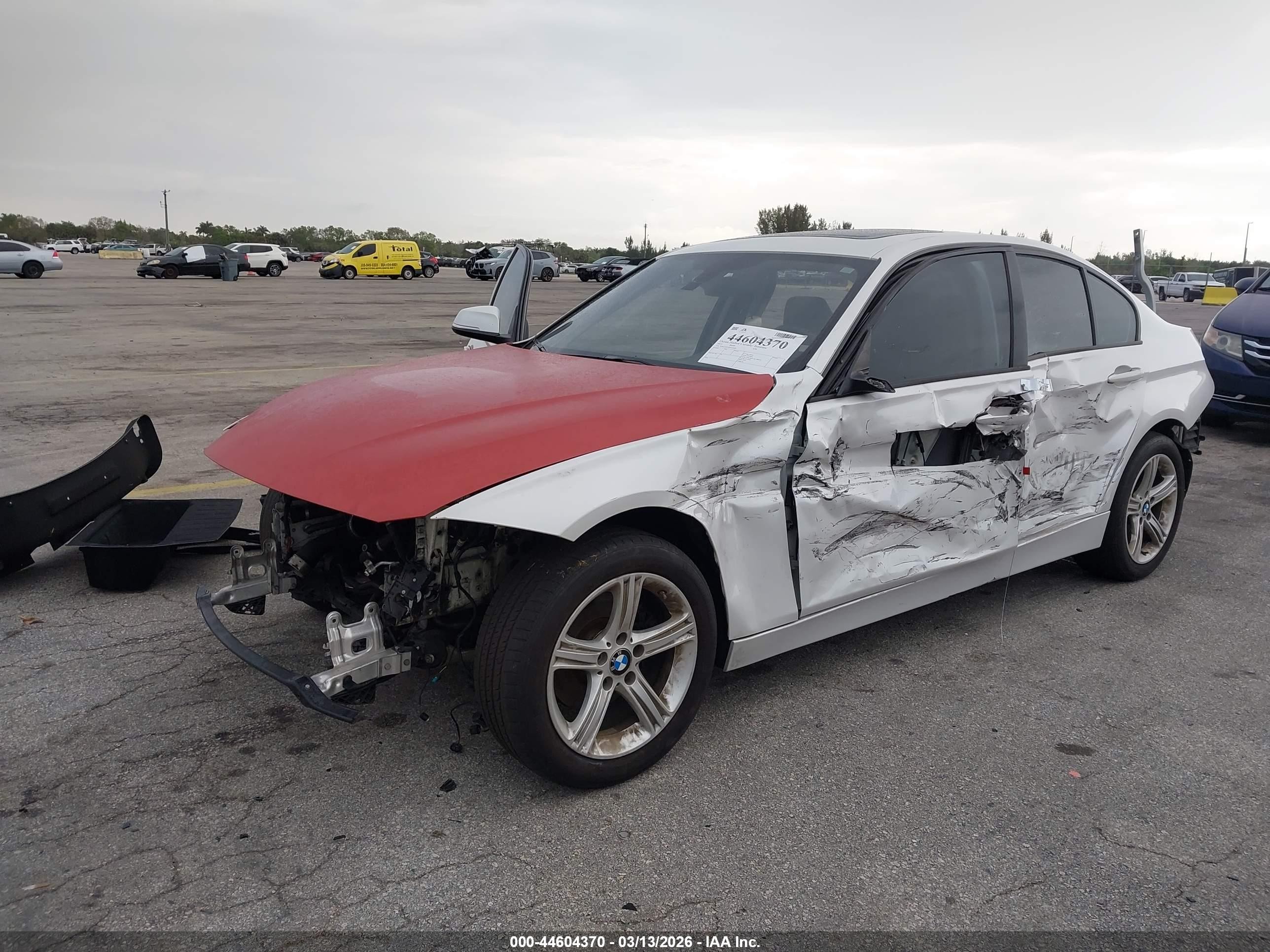 2013 Bmw 328i   White vin: WBA3A5C52DF356609