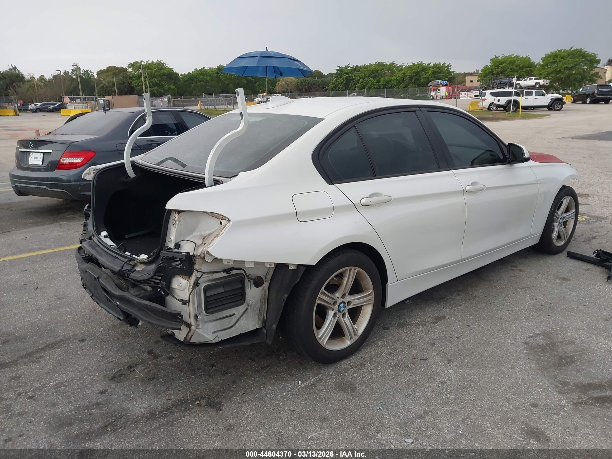 2013 Bmw 328i   White vin: WBA3A5C52DF356609