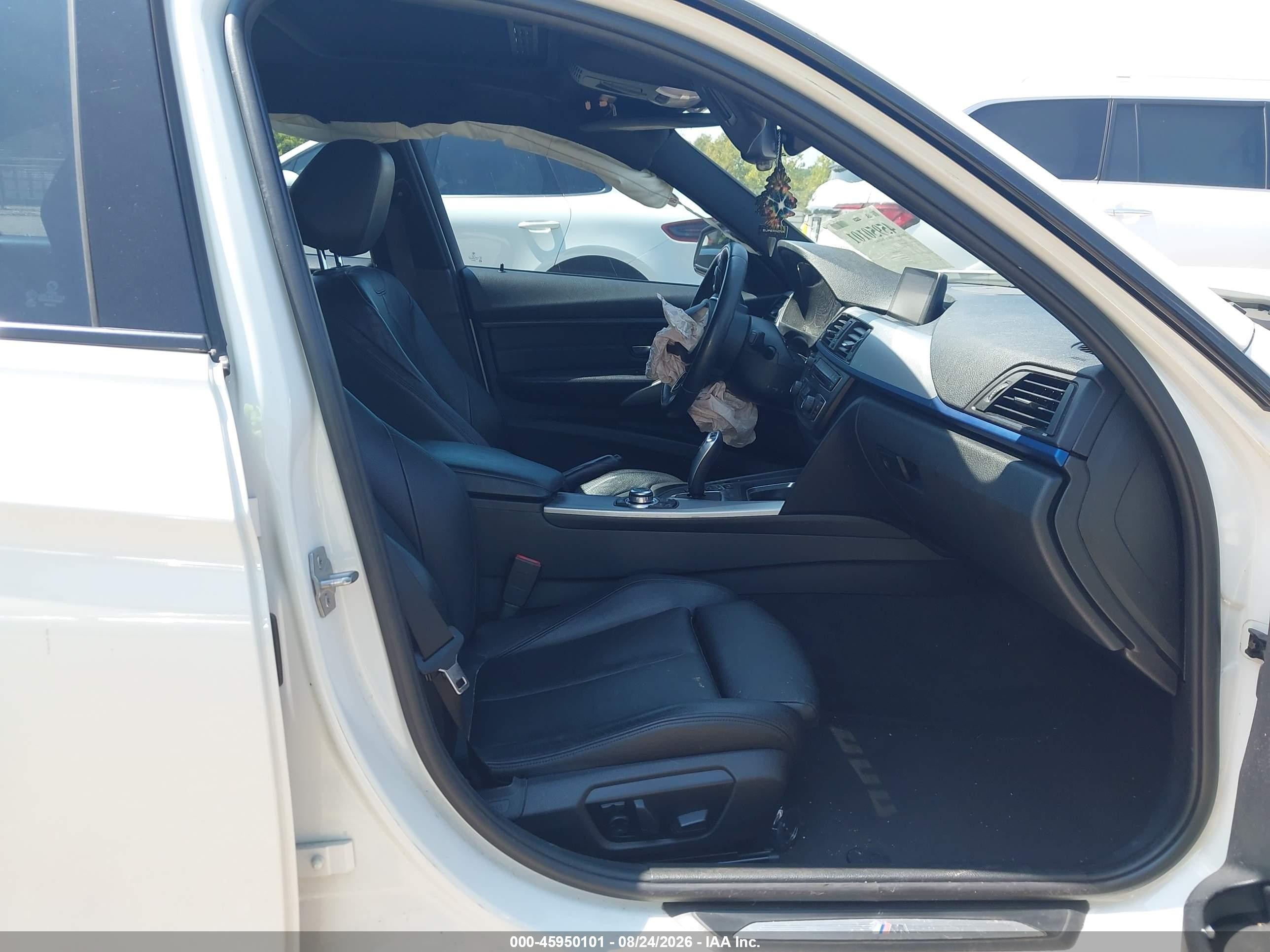 2013 Bmw 328i   White vin: WBA3A5C52DF359851