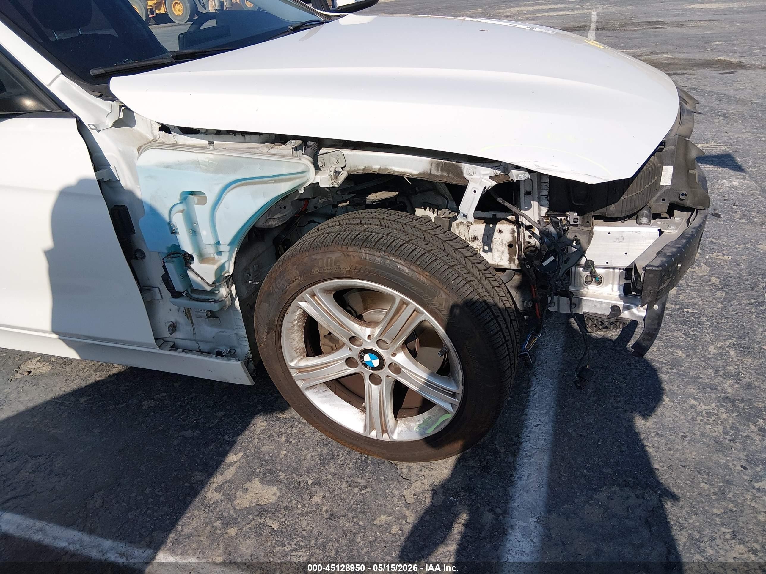2013 Bmw 328i   White vin: WBA3A5C52DF603725