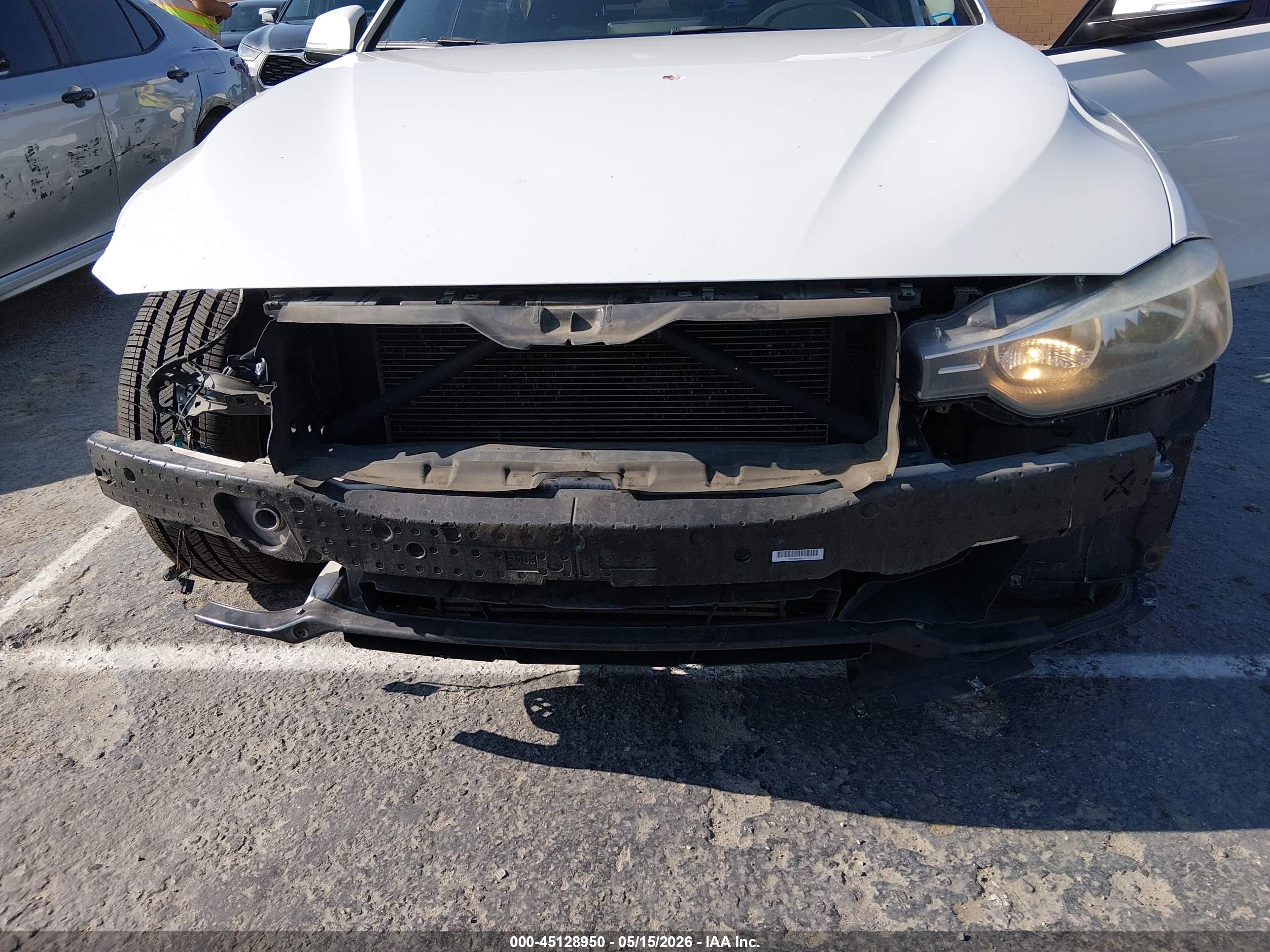 2013 Bmw 328i   White vin: WBA3A5C52DF603725