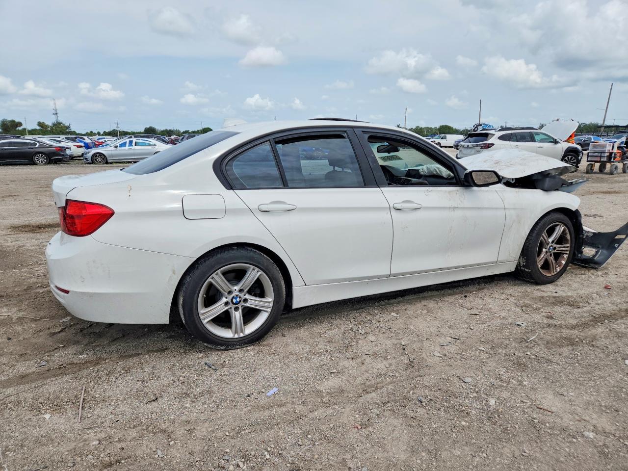 2014 Bmw 328 I White vin: WBA3A5C52EF605105