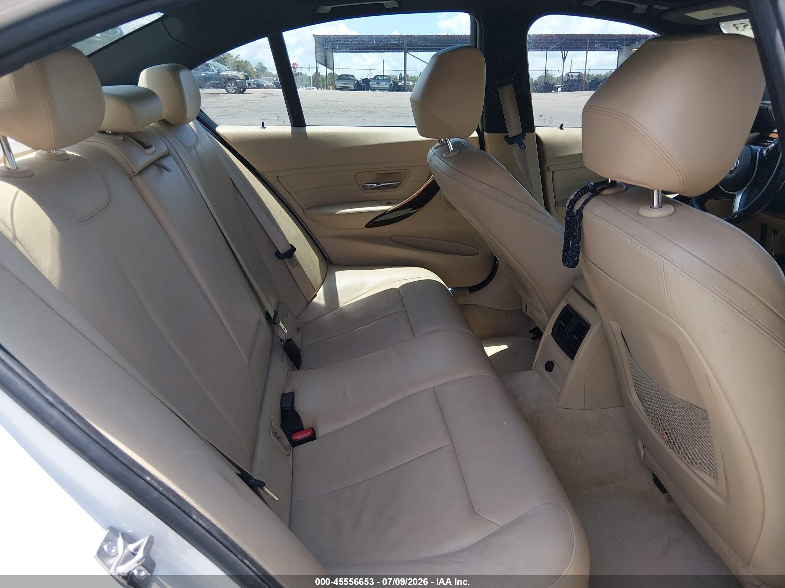 2014 Bmw 328i   White vin: WBA3A5C52EF605881