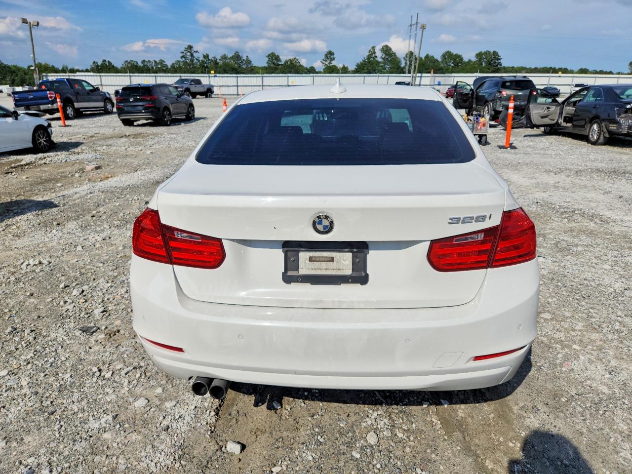 2015 Bmw 328 I White vin: WBA3A5C52FF607180