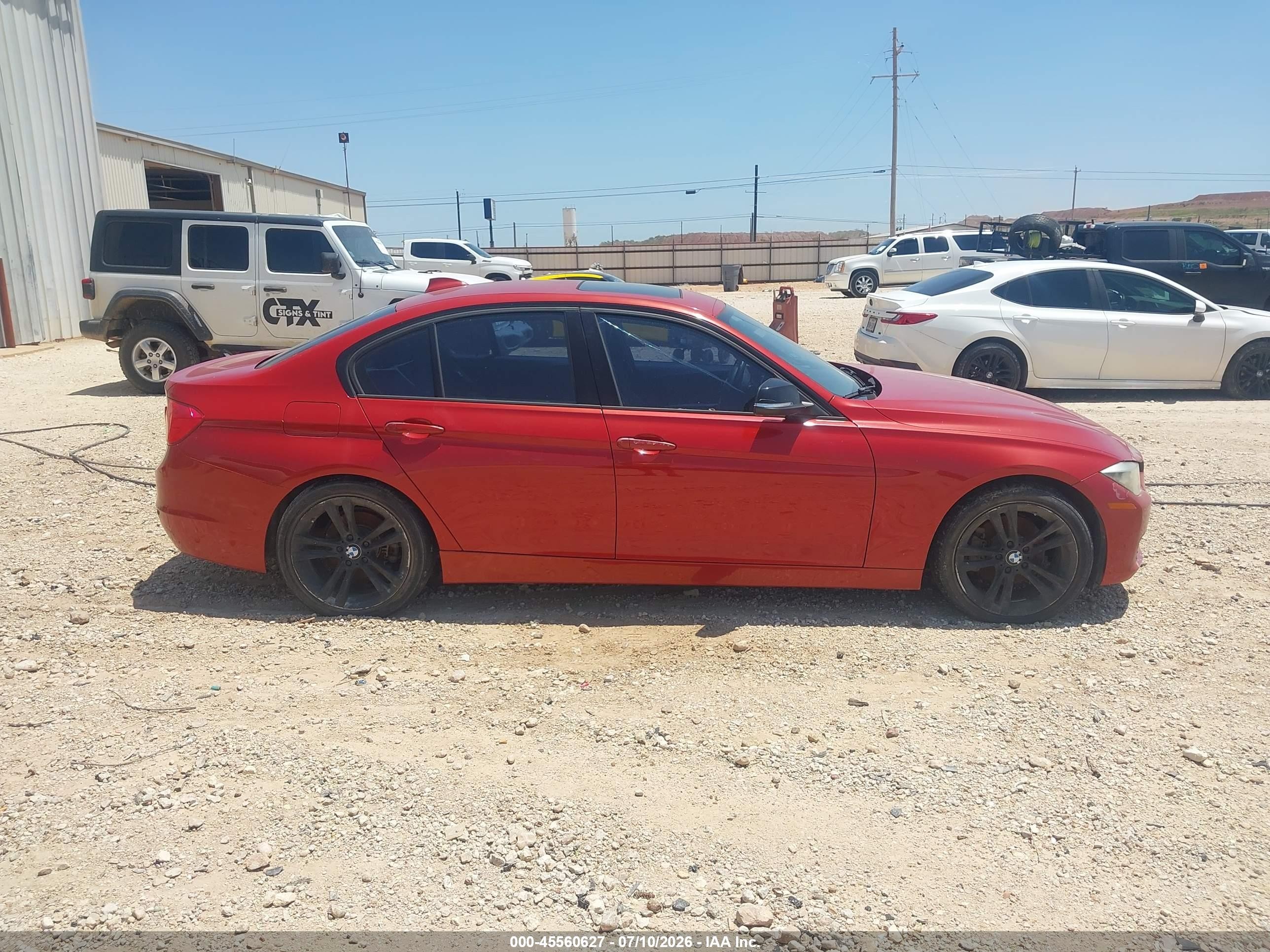 2012 Bmw 328i   Красный vin: WBA3A5C53CF345682
