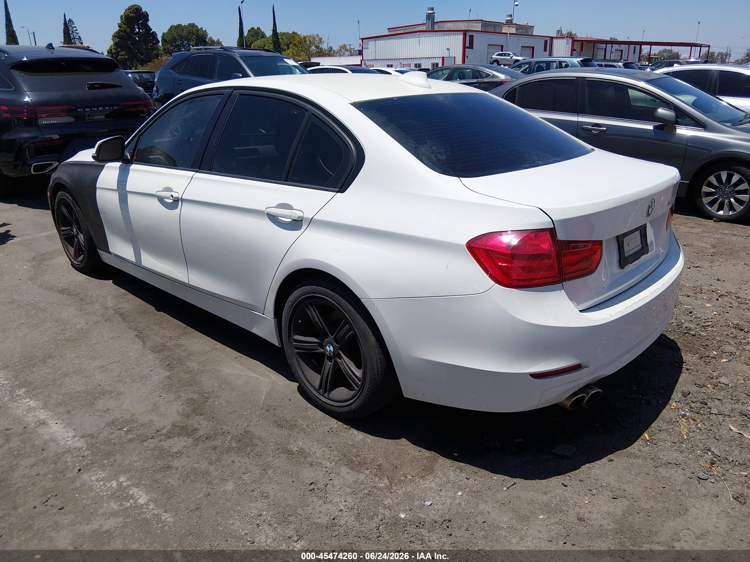 2013 Bmw 328i   White vin: WBA3A5C53DF351922