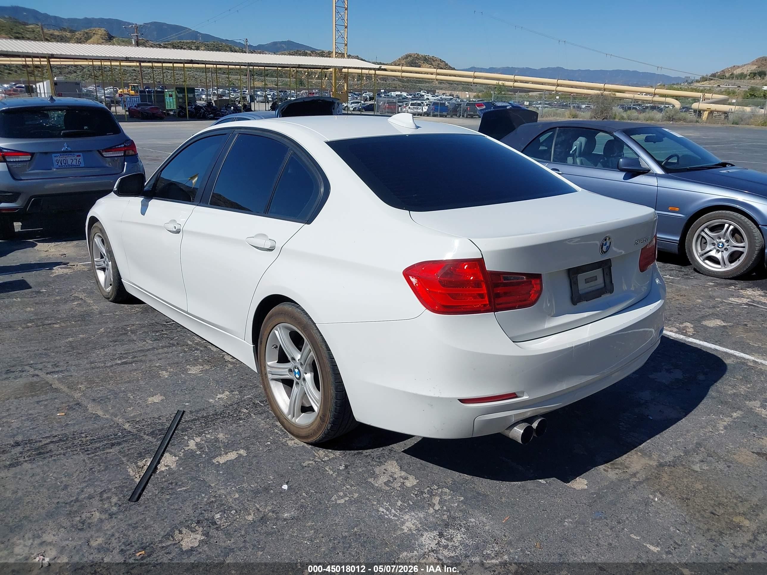 2013 Bmw 328i   White vin: WBA3A5C53DJ584597