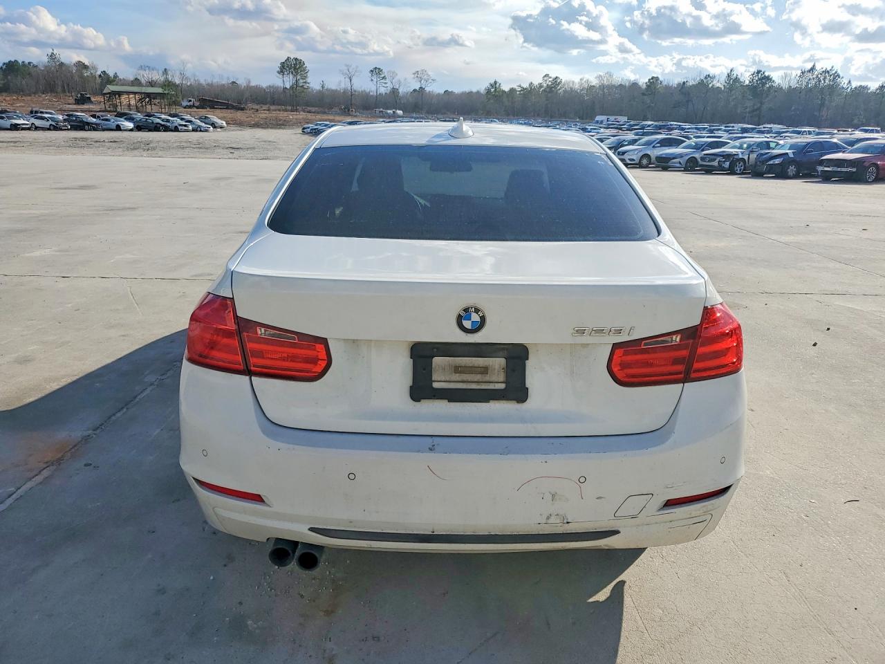 2015 Bmw 3 Series 320i Xdrive White vin: WBA3A5C53FP604296