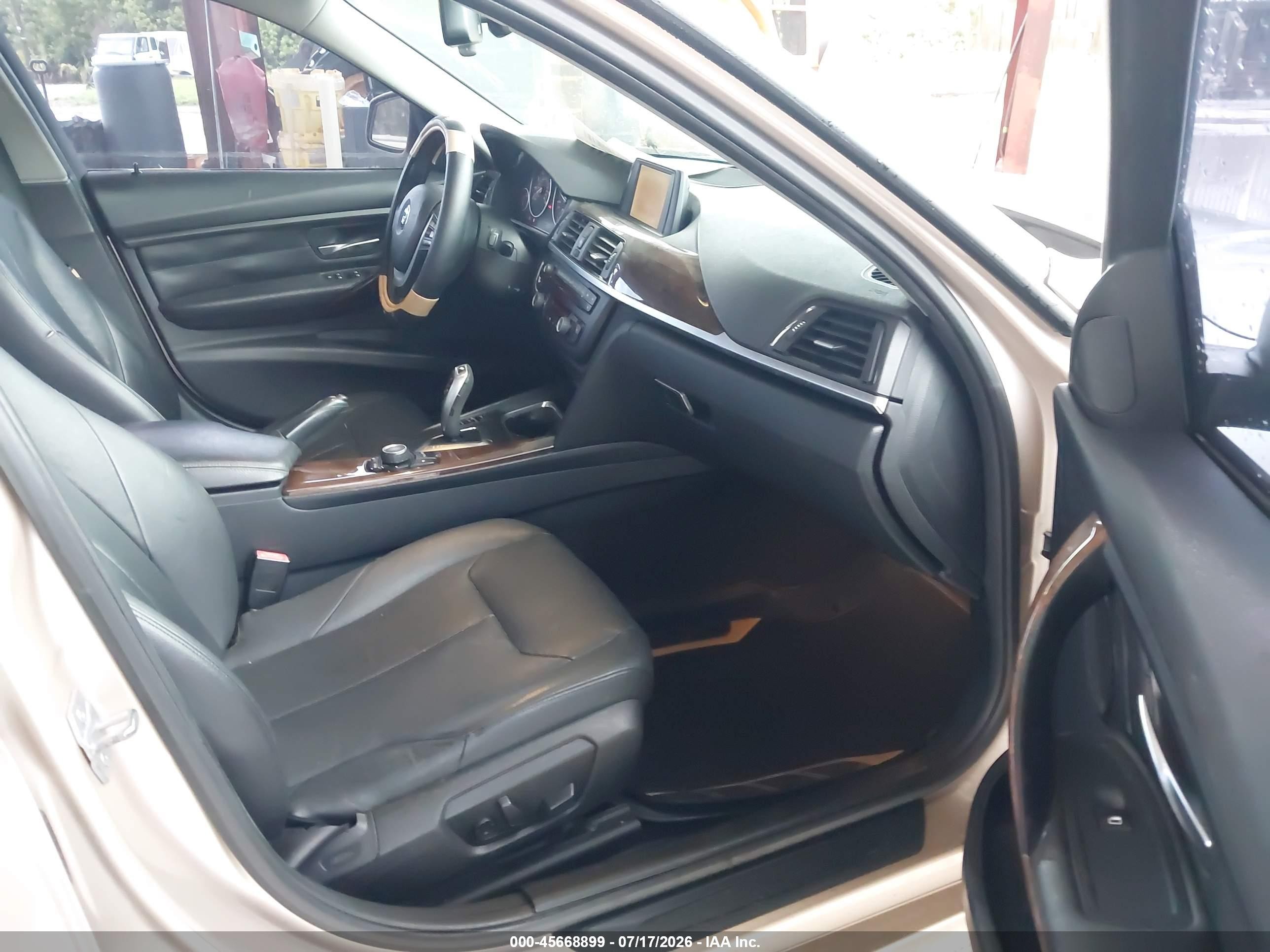 2015 Bmw 328i   Золотой vin: WBA3A5C53FP605089