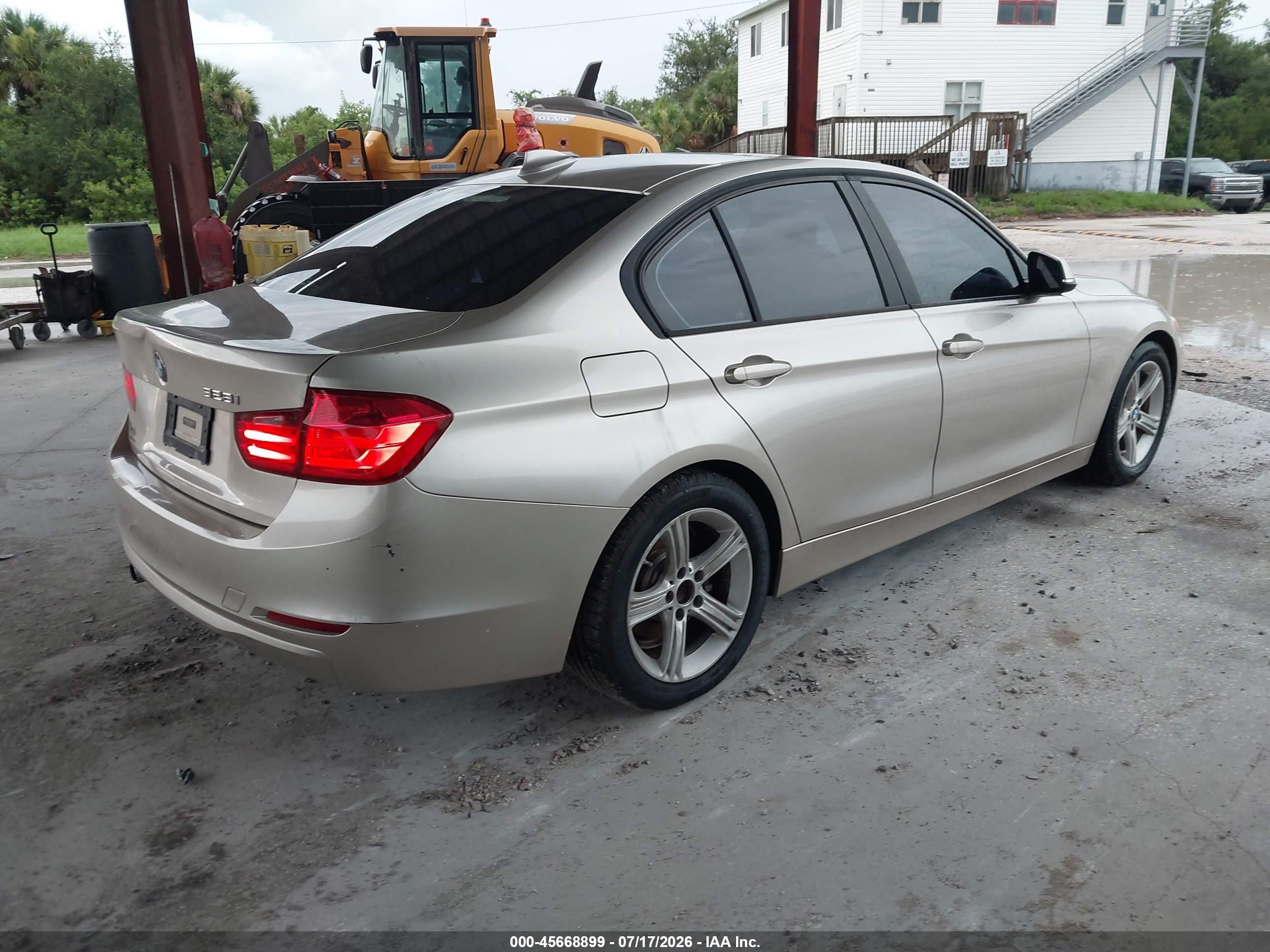 2015 Bmw 328i   Золотой vin: WBA3A5C53FP605089