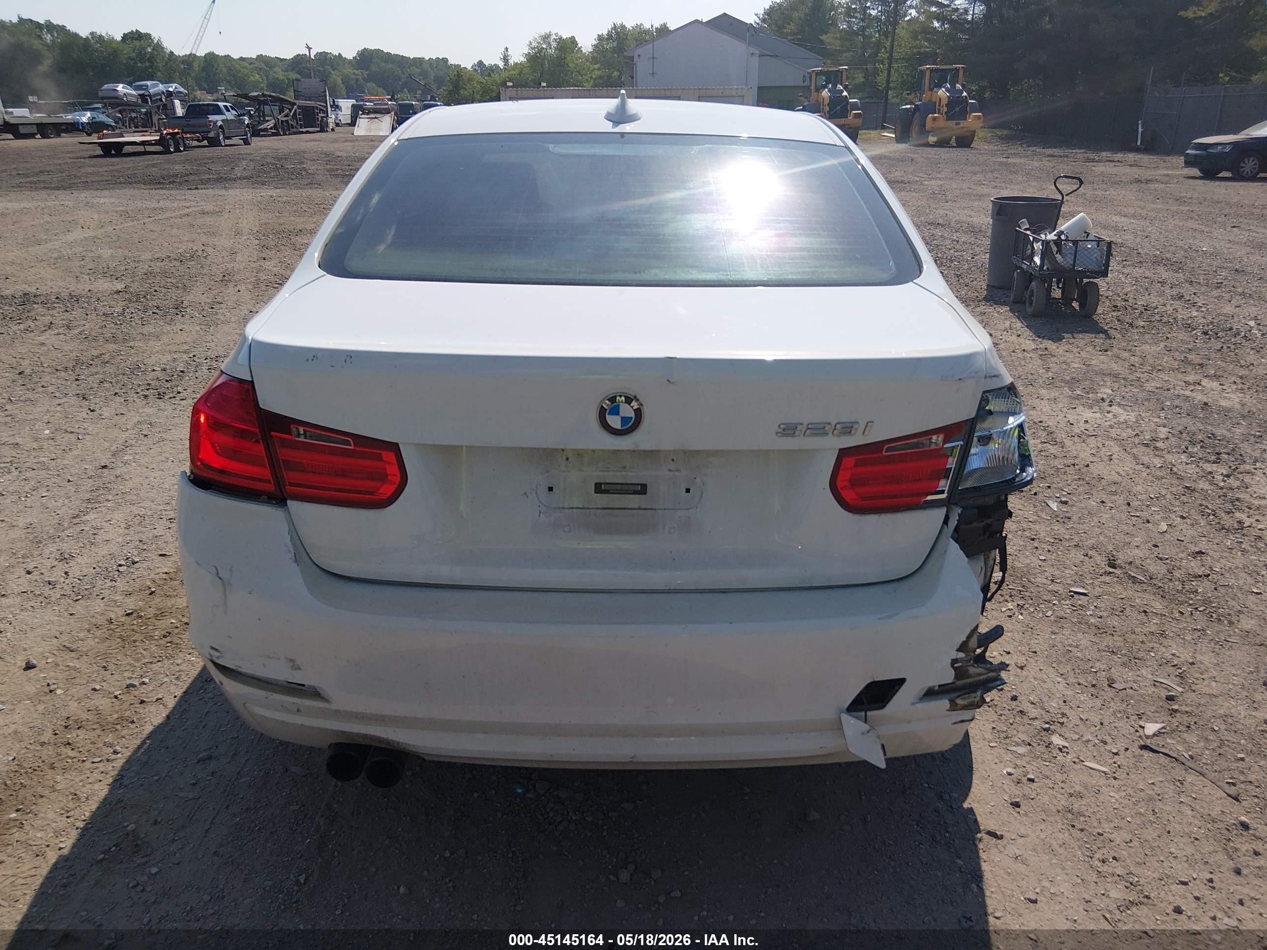 2012 Bmw 328i   White vin: WBA3A5C54CF258079