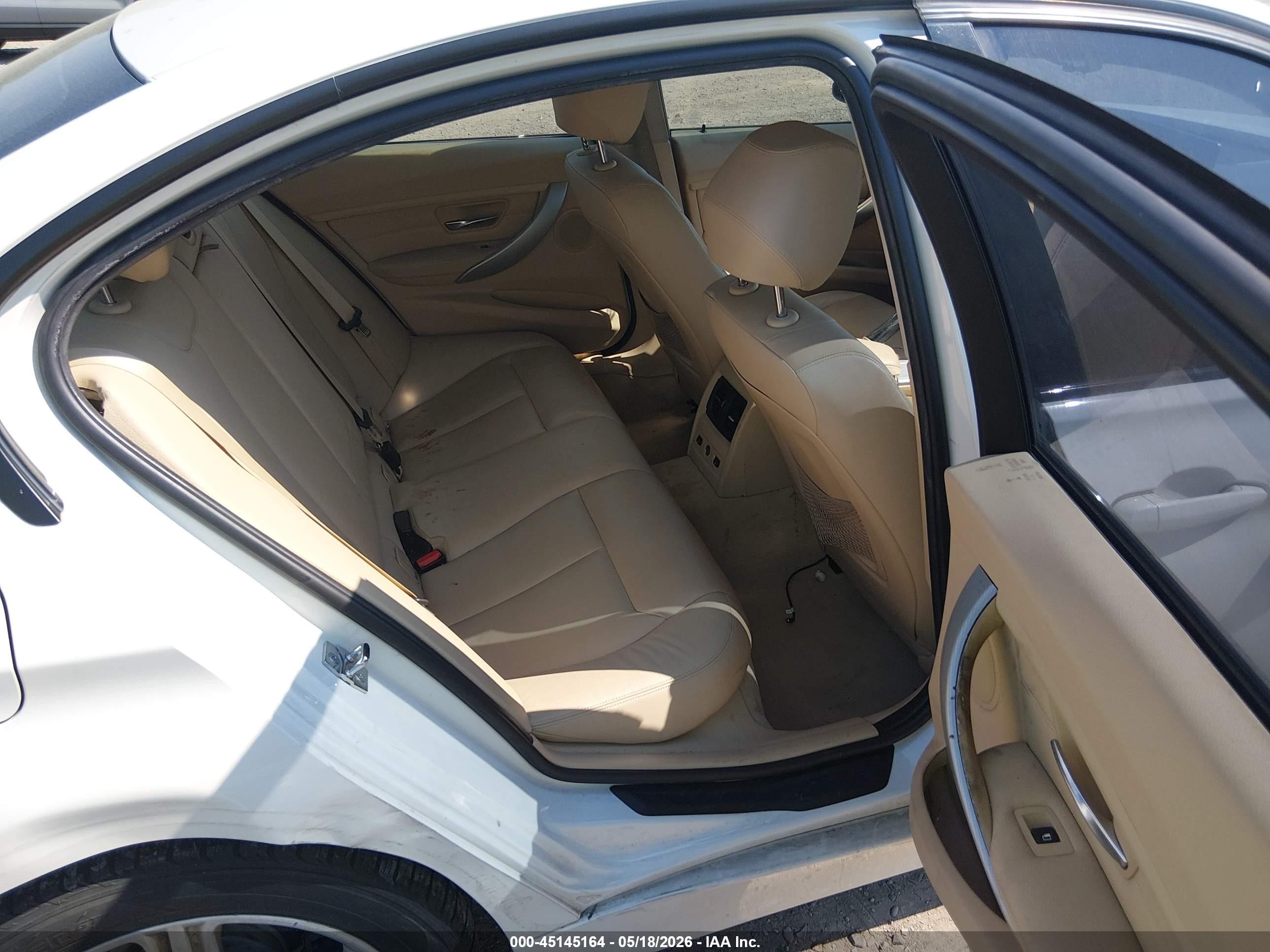 2012 Bmw 328i   White vin: WBA3A5C54CF258079