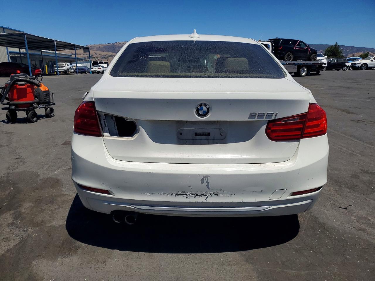 2012 Bmw 328 I White vin: WBA3A5C54CF342080