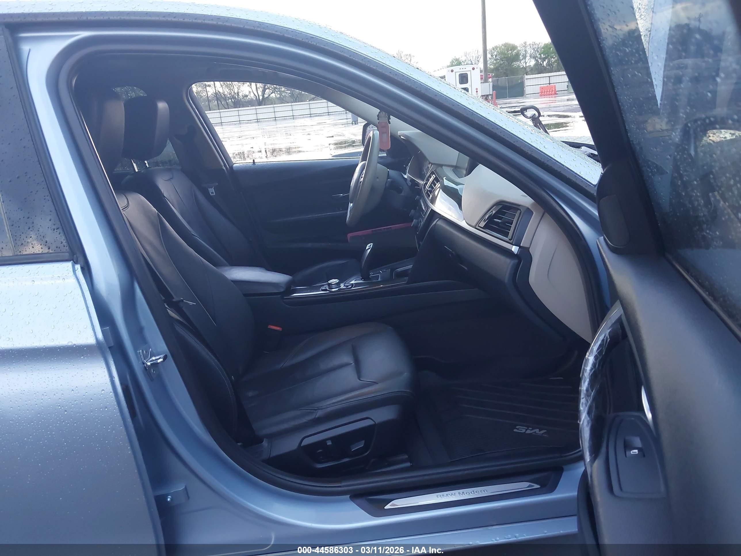 2012 Bmw 328i   Light Blue vin: WBA3A5C54CF350163
