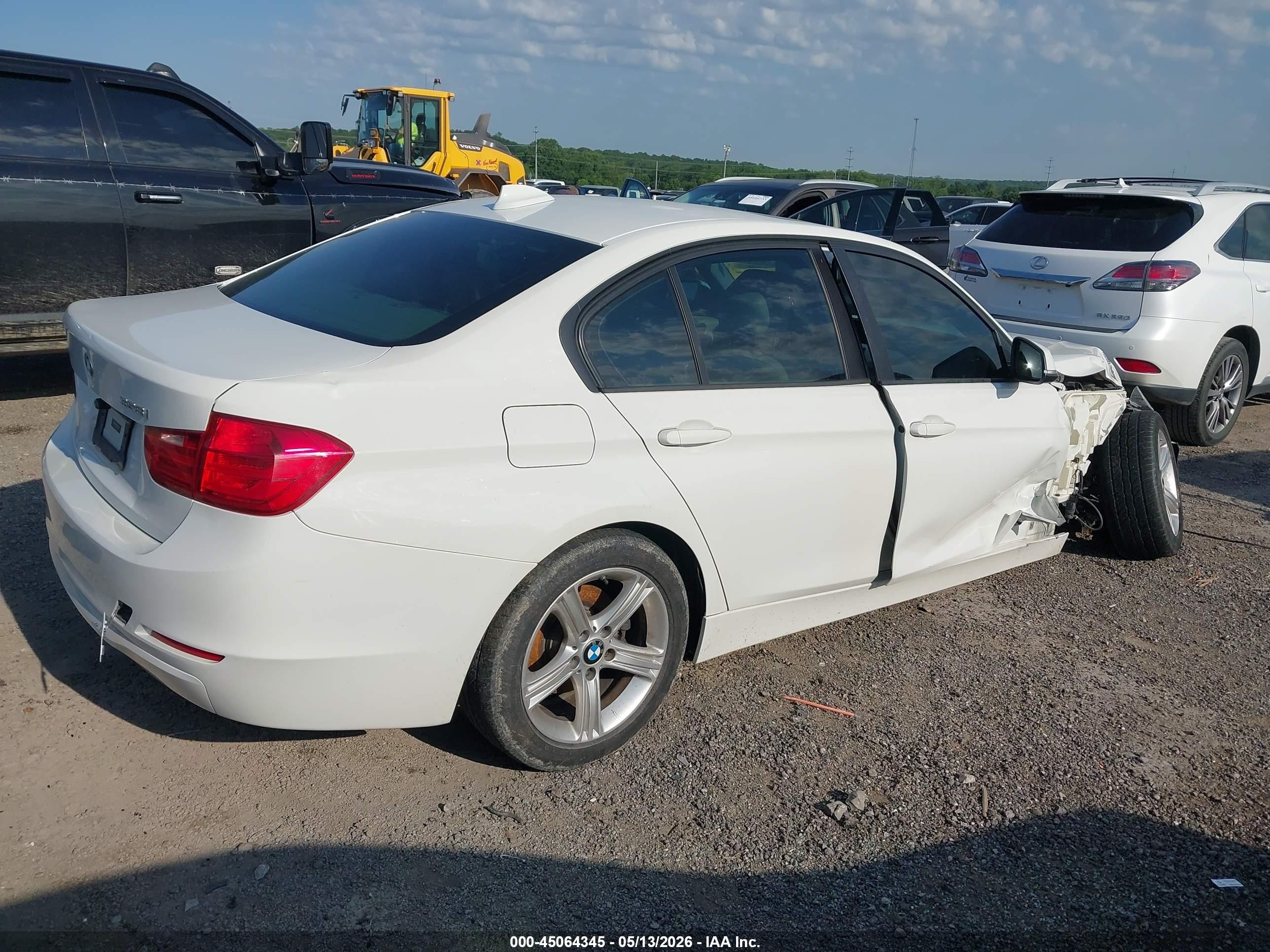 2013 Bmw 328i   White vin: WBA3A5C54DF355400