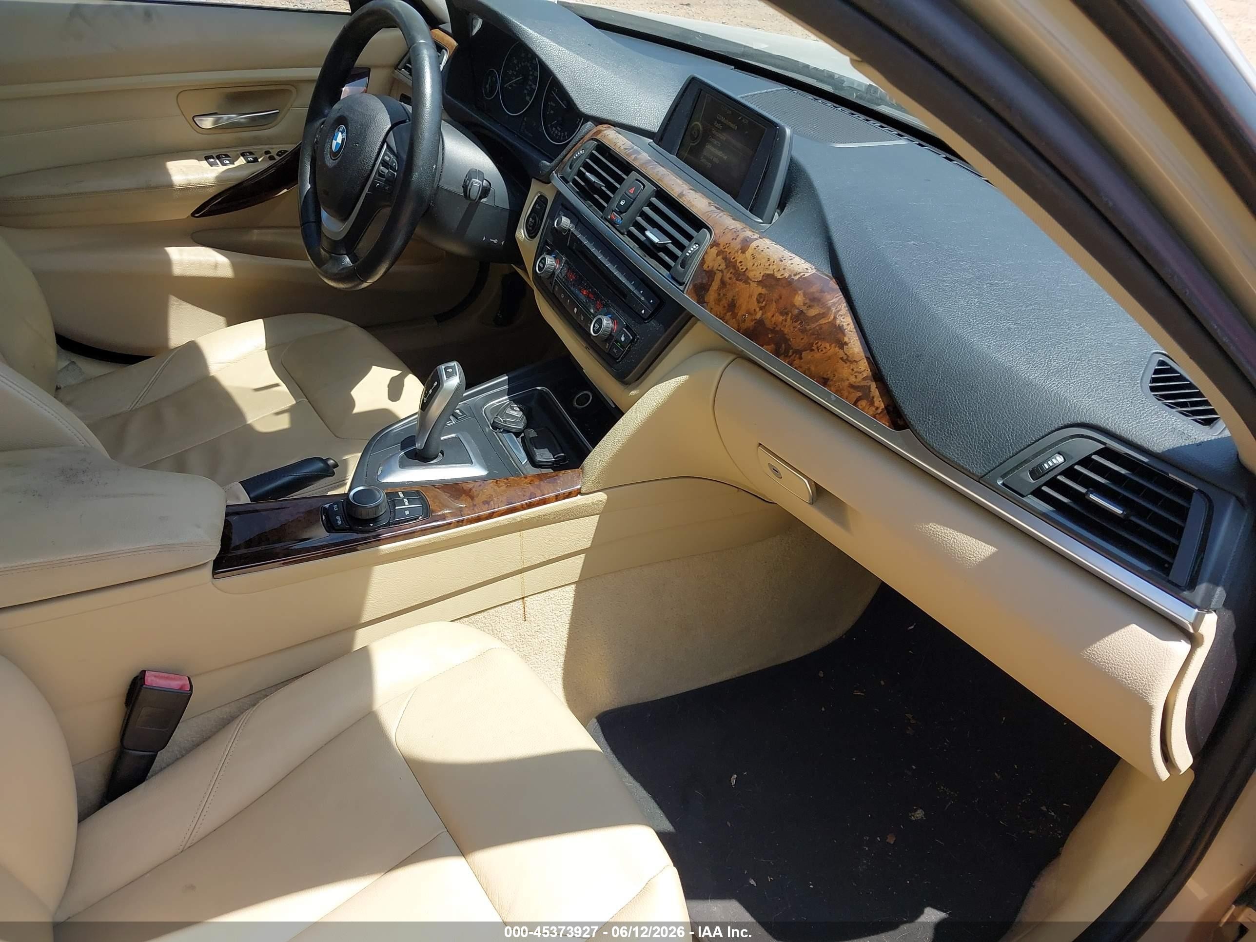 2014 Bmw 328i   Champagne vin: WBA3A5C54EJ463563
