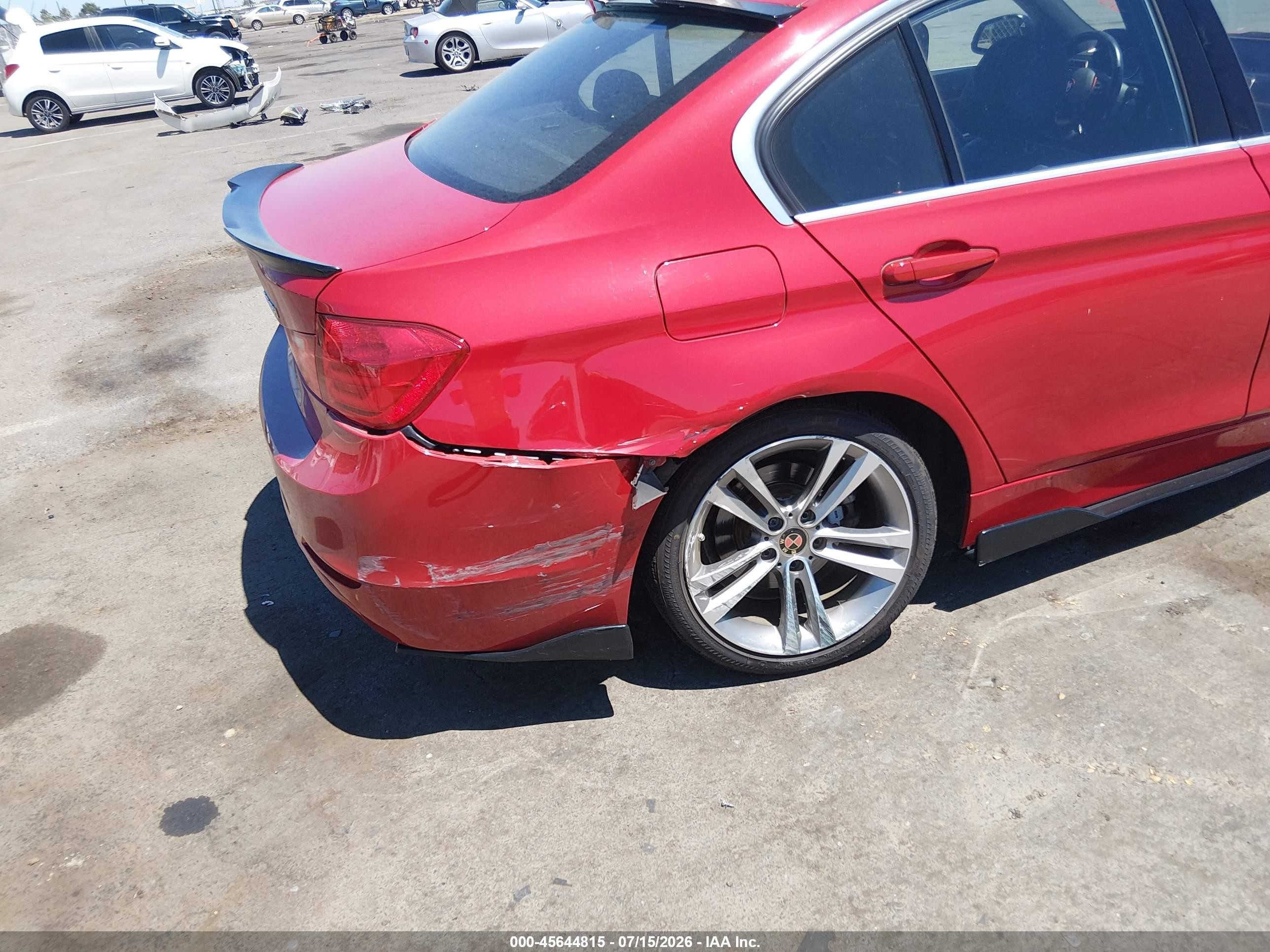 2015 Bmw 328i   Red vin: WBA3A5C54FF453653