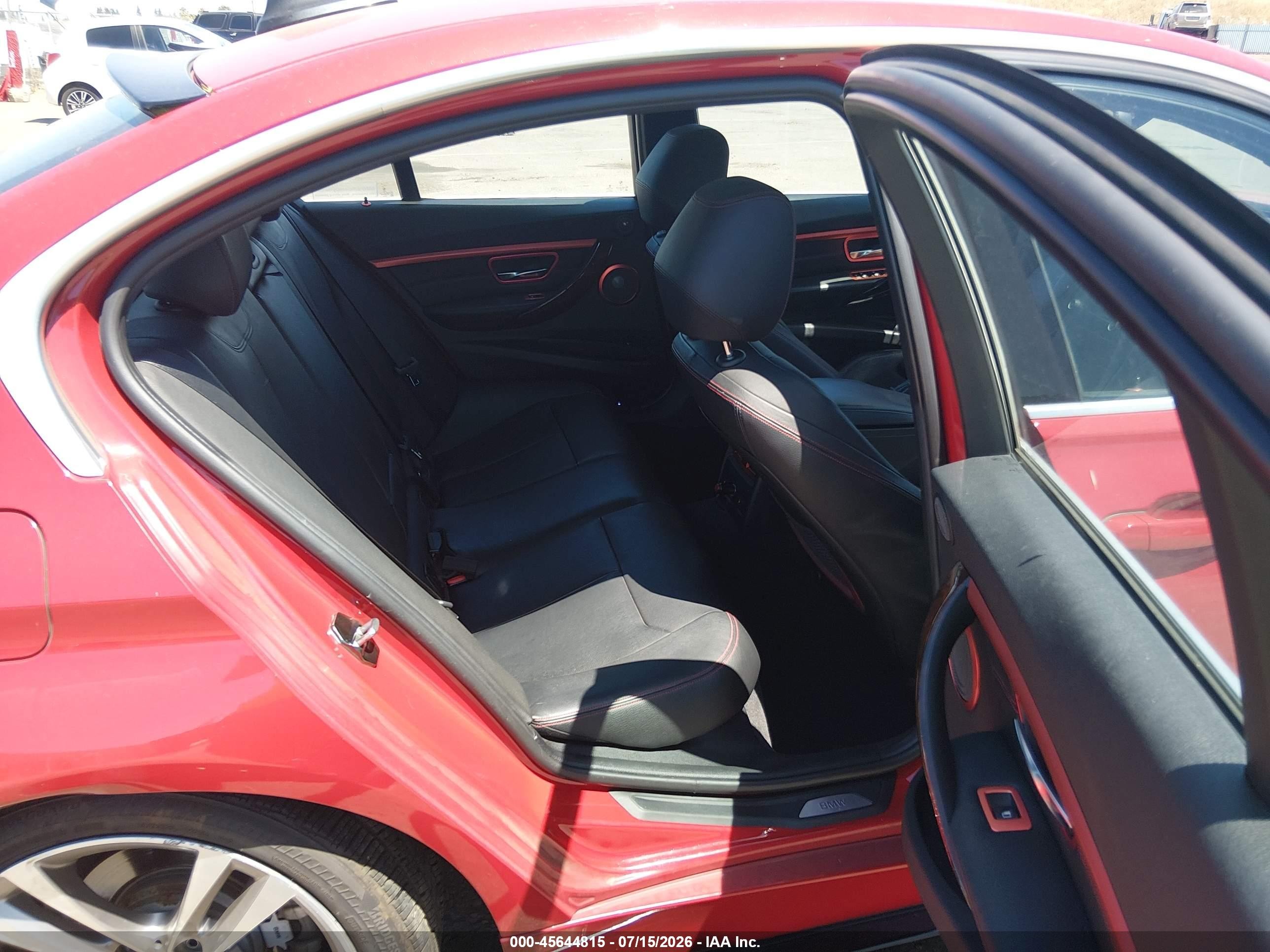 2015 Bmw 328i   Red vin: WBA3A5C54FF453653