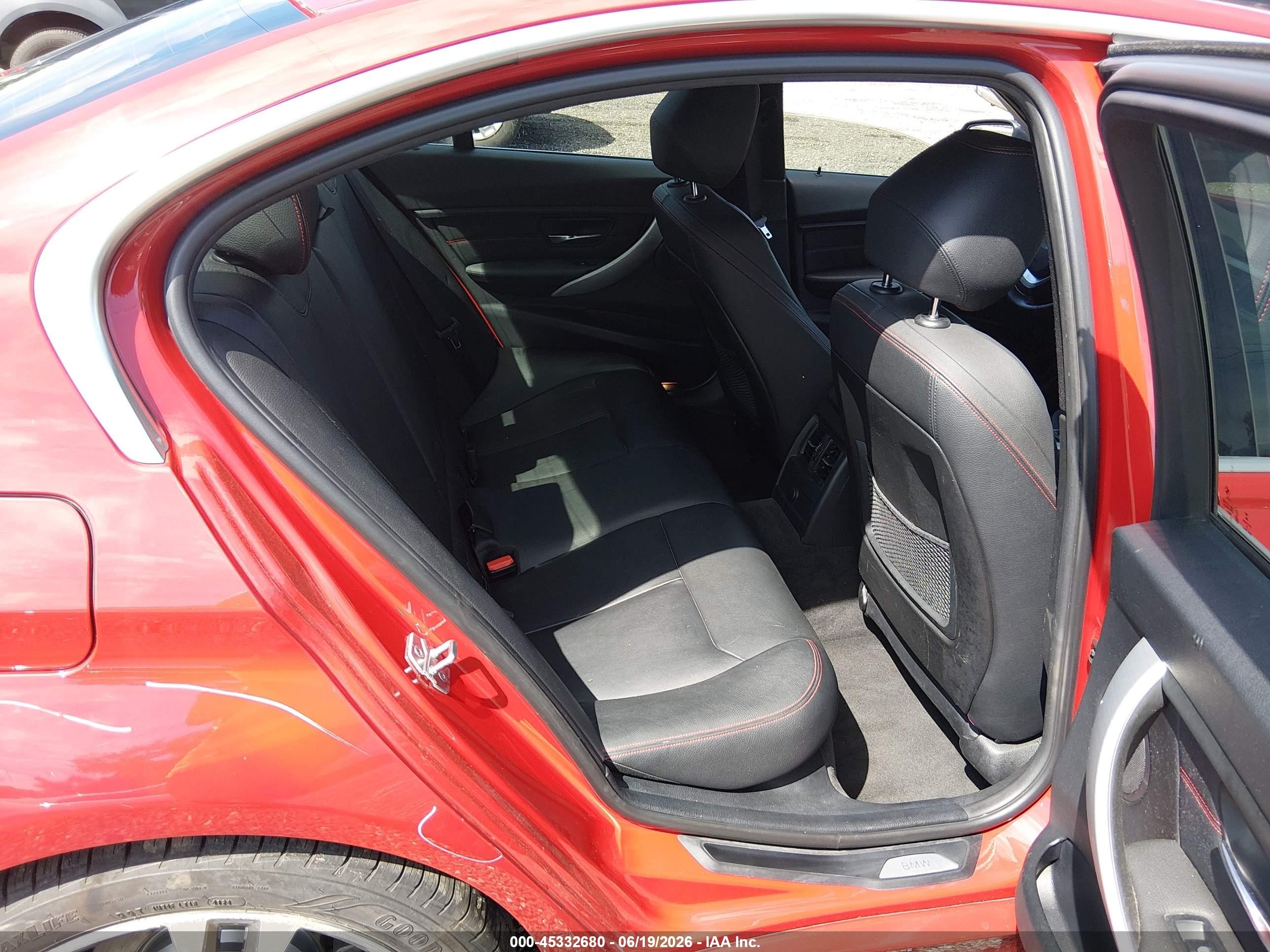 2015 Bmw 328i   Red vin: WBA3A5C55FF608467