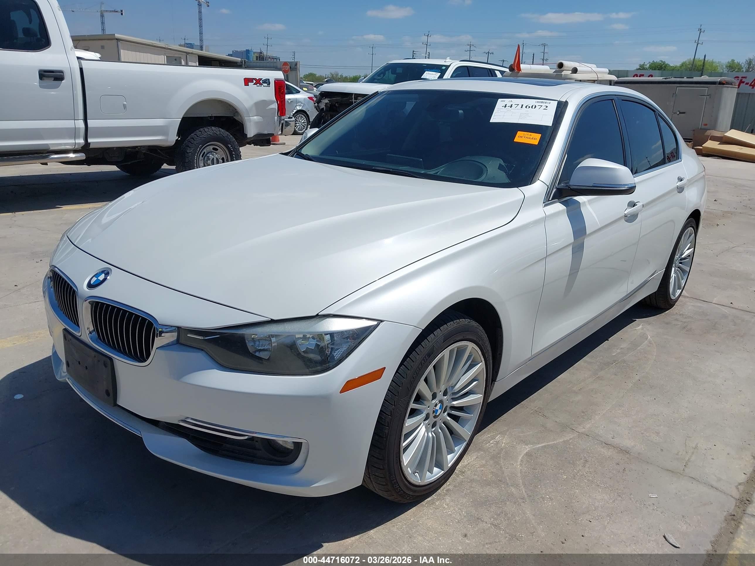 2012 Bmw 328i   White vin: WBA3A5C56CF347510