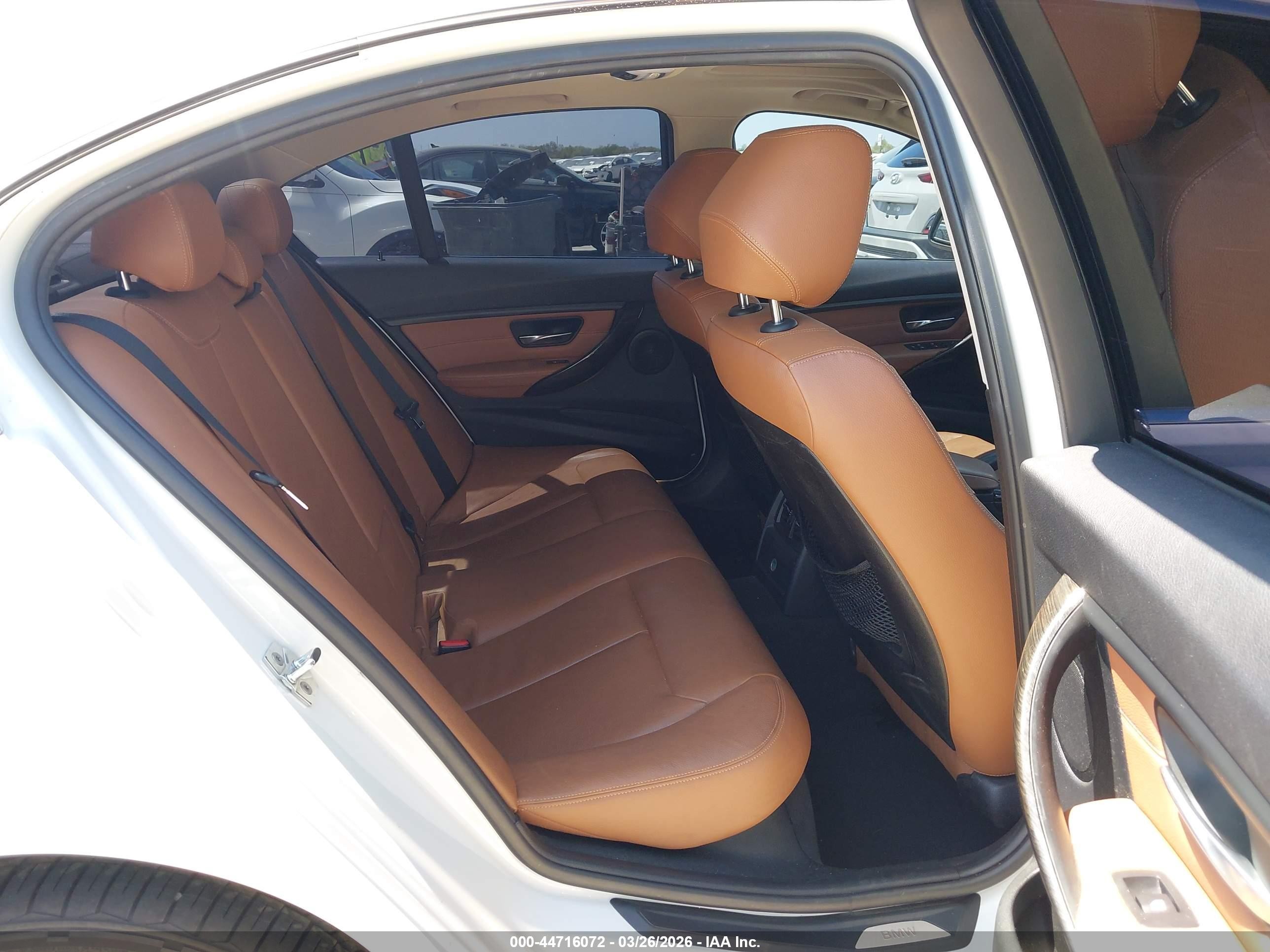 2012 Bmw 328i   White vin: WBA3A5C56CF347510