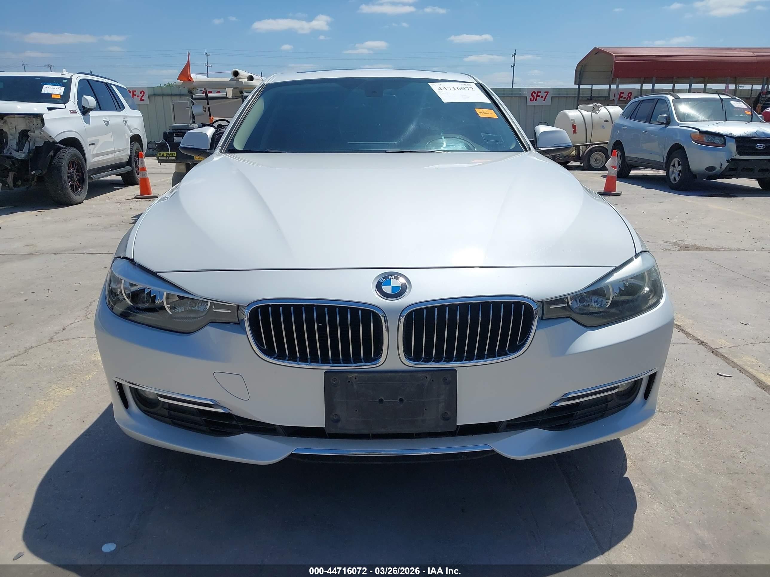 2012 Bmw 328i   White vin: WBA3A5C56CF347510